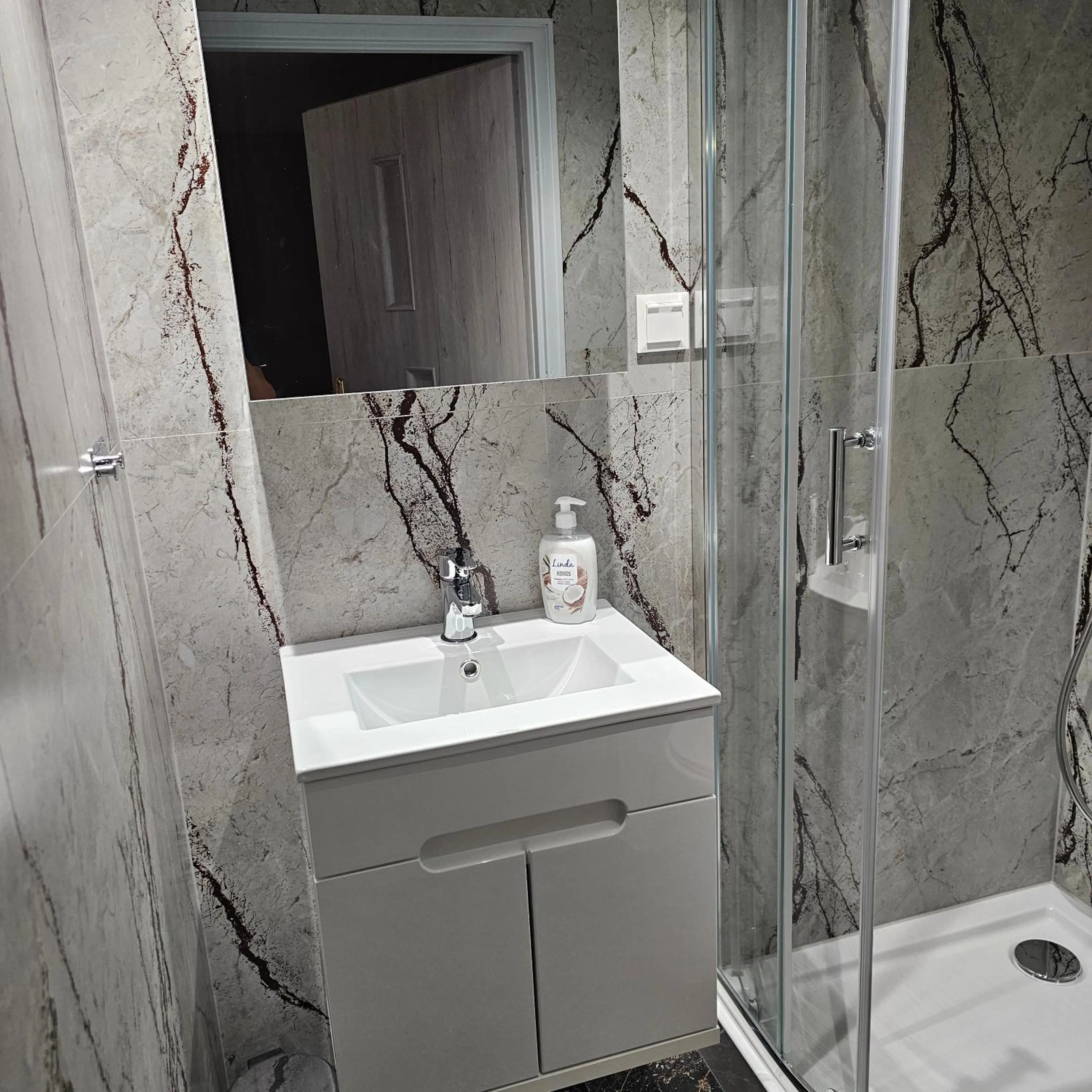 Shower in "Zacisze"