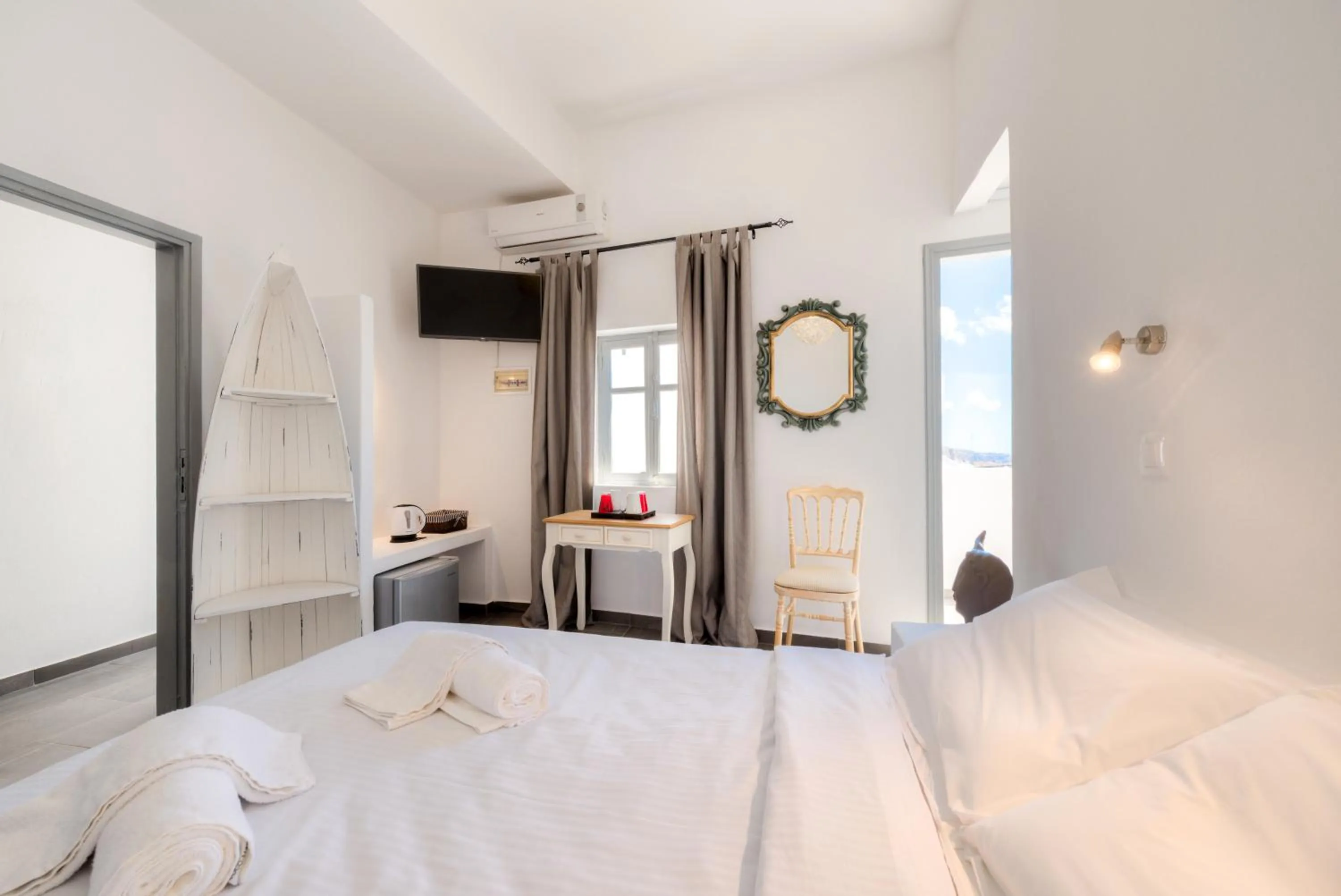 Bed in Katris Apartments