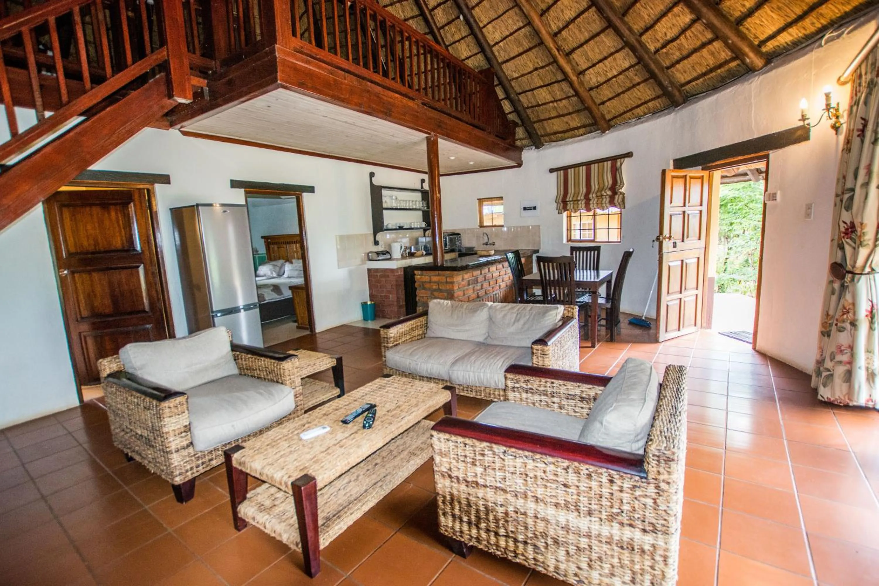 Hoyohoyo Koeltehuis Farm Lodge