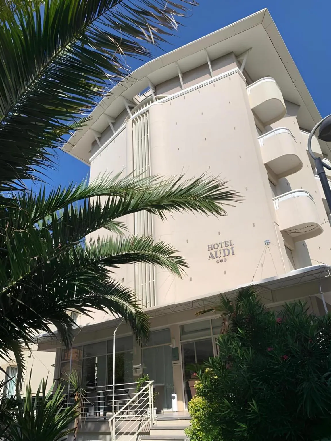 Property building in Hotel Audi Frontemare