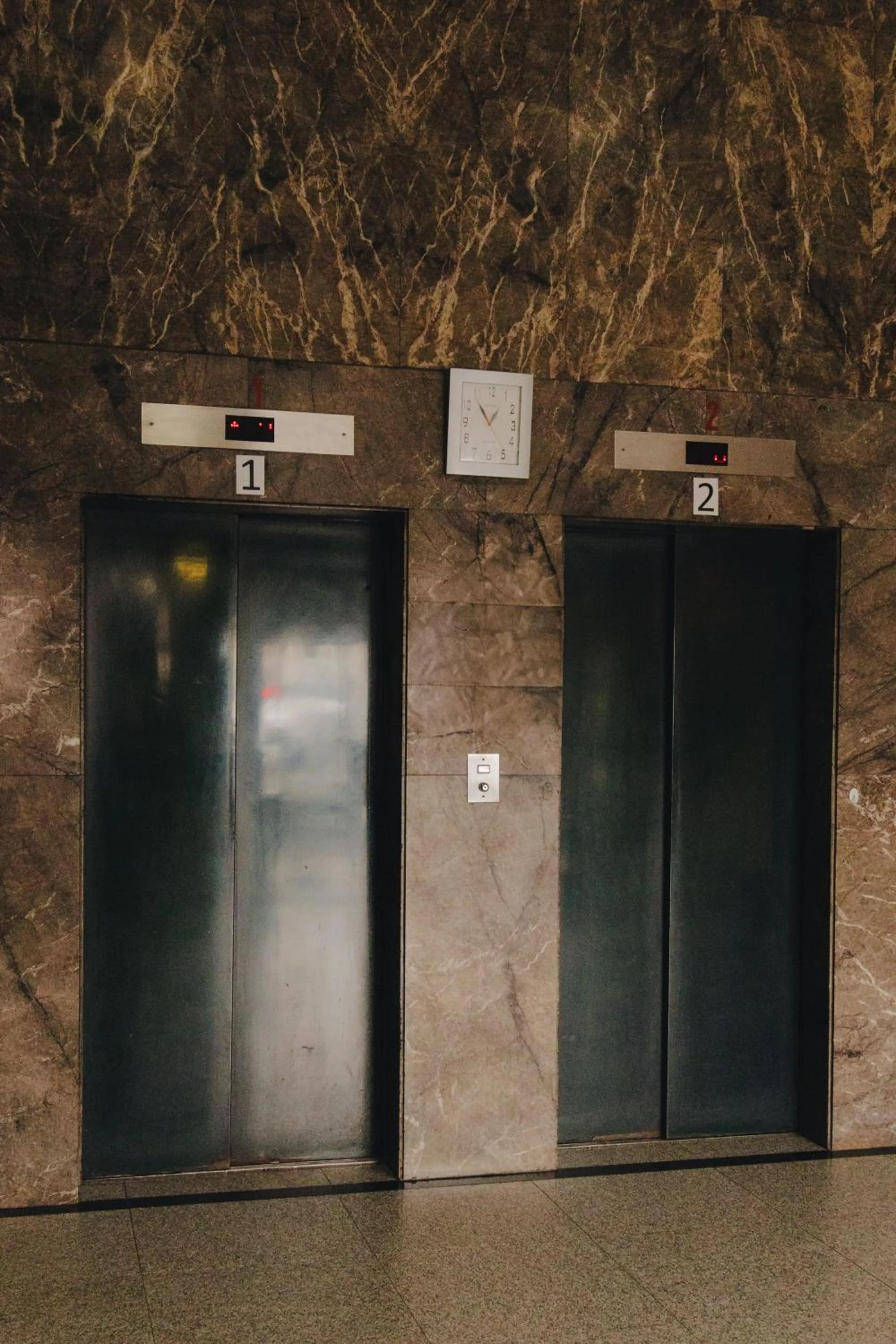 elevator in Constitución Palace Hotel