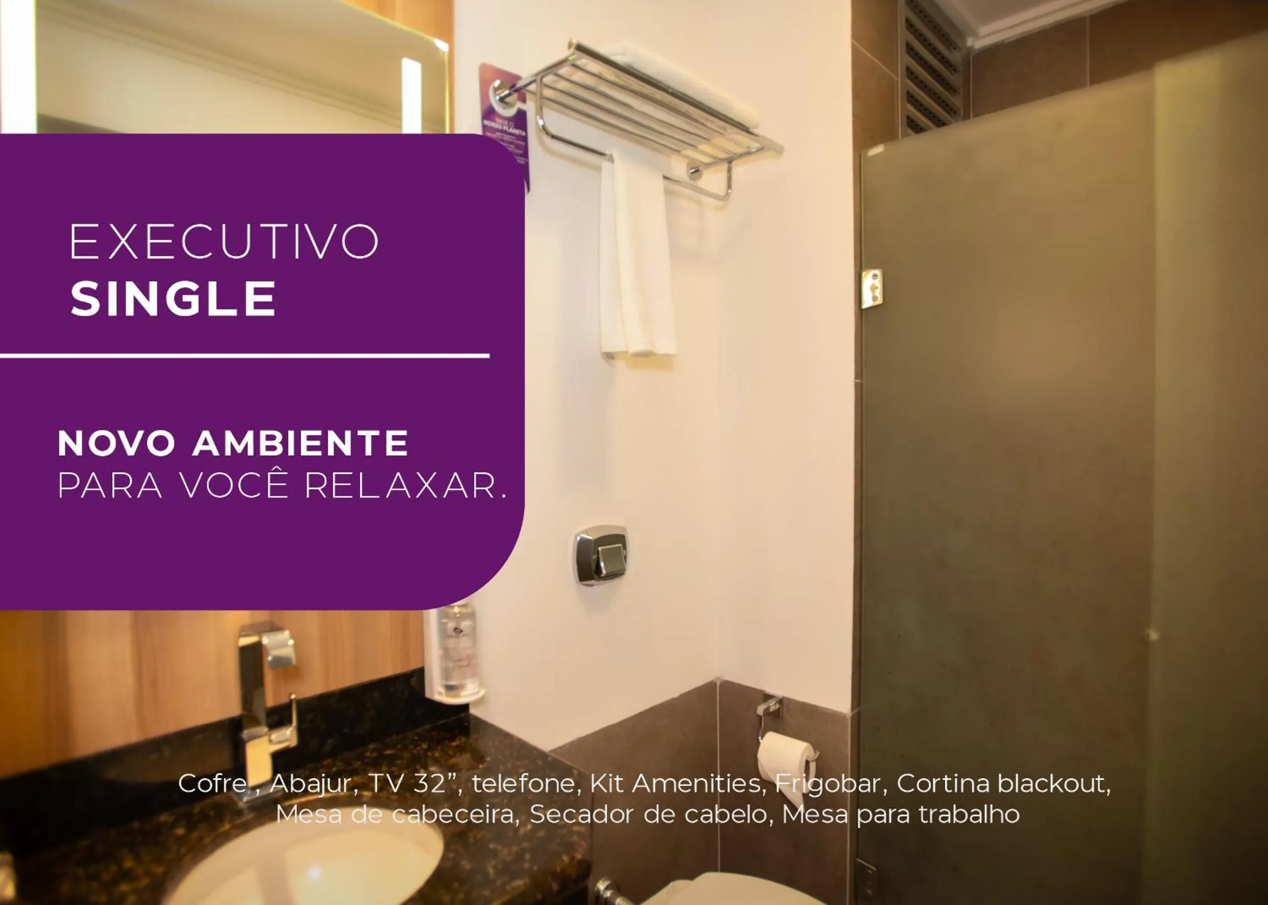 Bedroom in Delcas Hotel