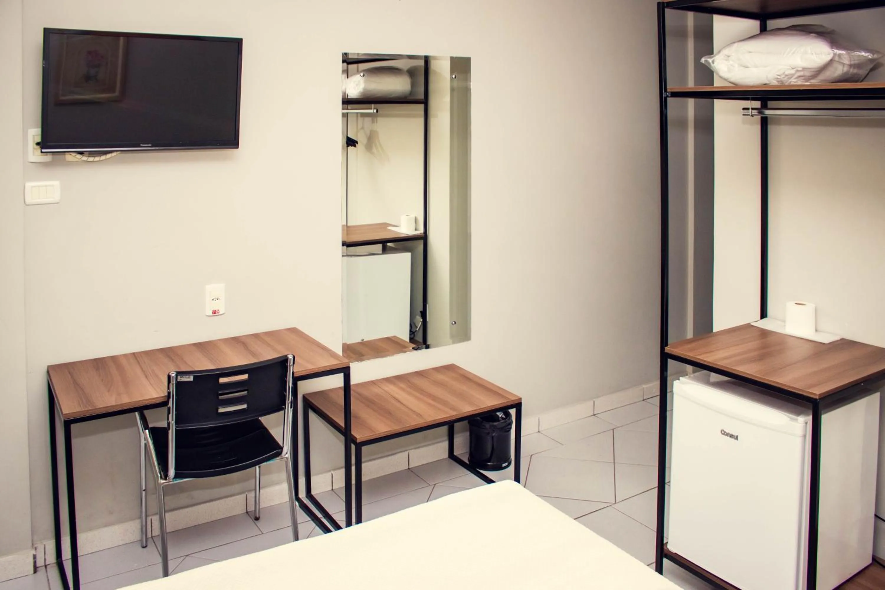 Standard Single Room - single occupancy in Delcas Hotel