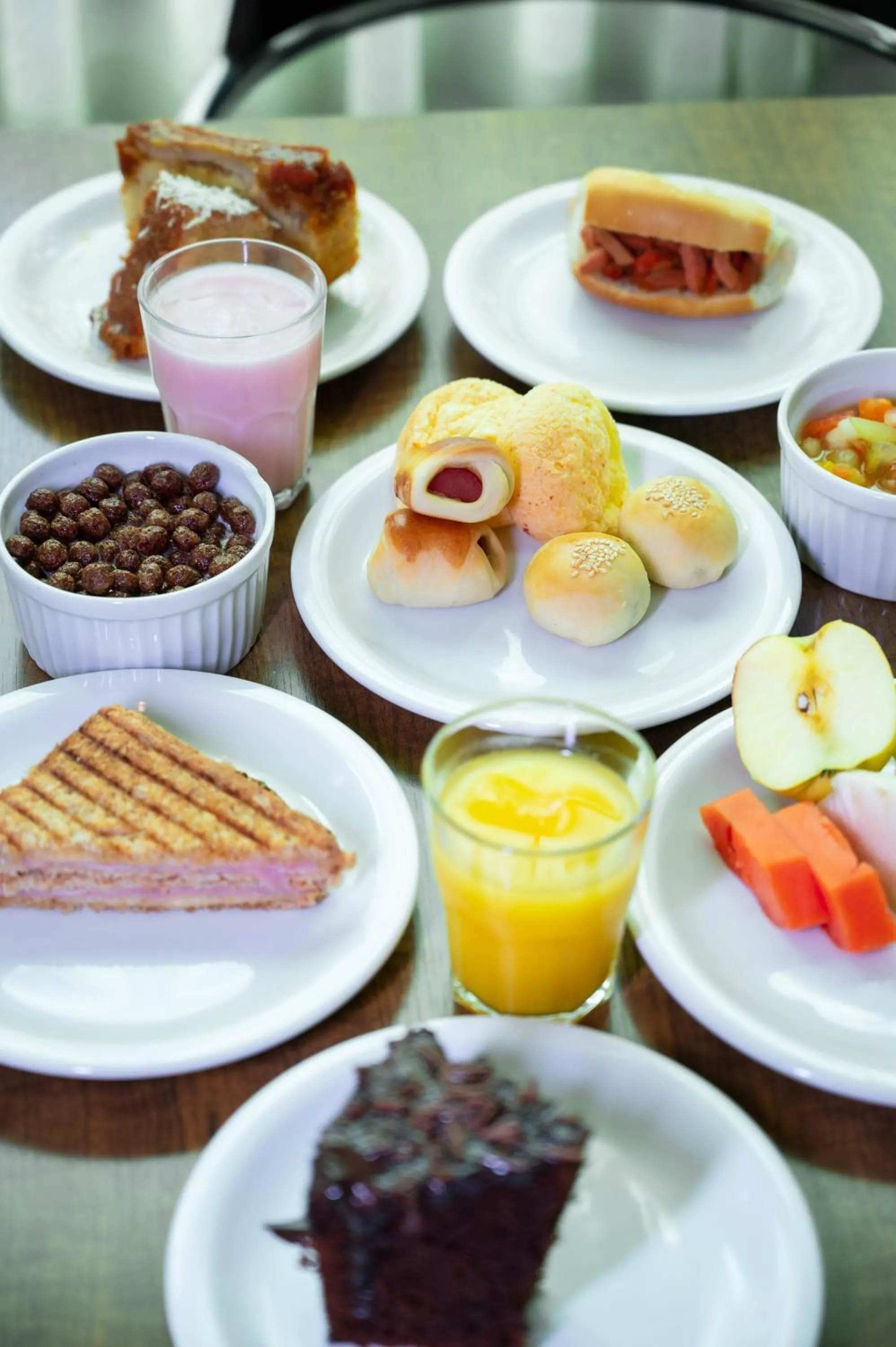 Breakfast in Delcas Hotel