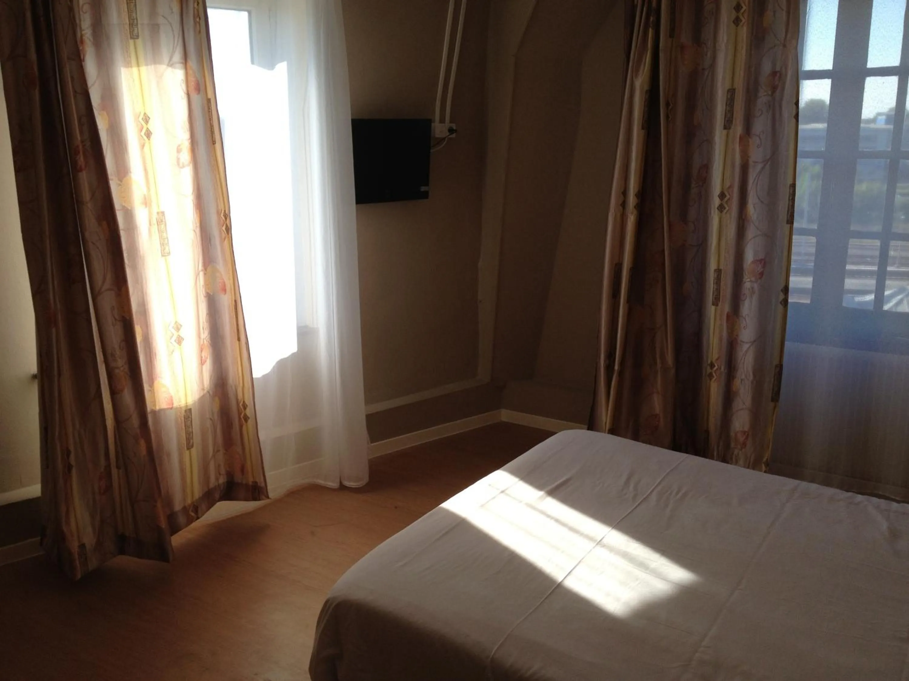 Bed in Hotel Le Bristol