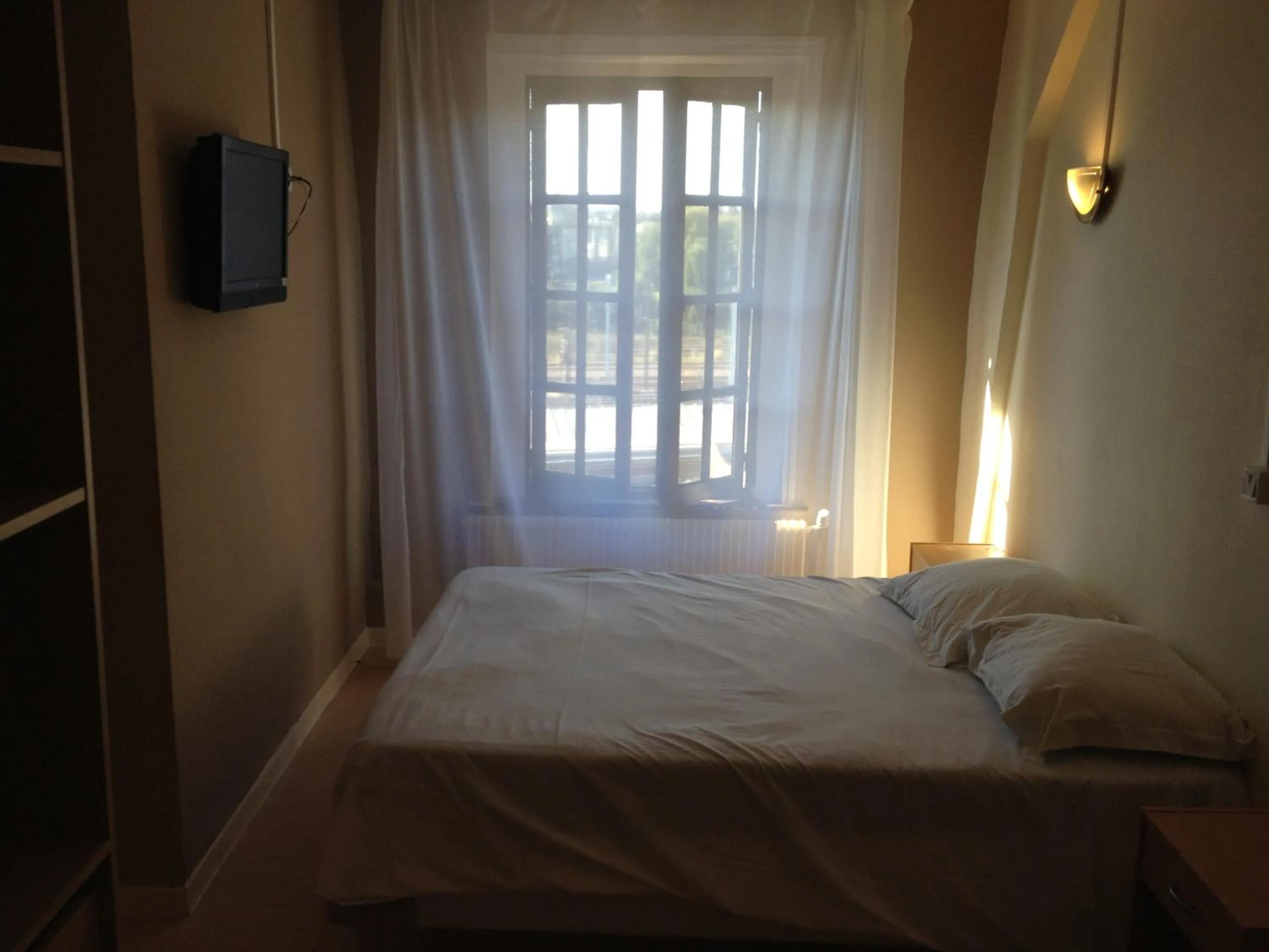Bed in Hotel Le Bristol