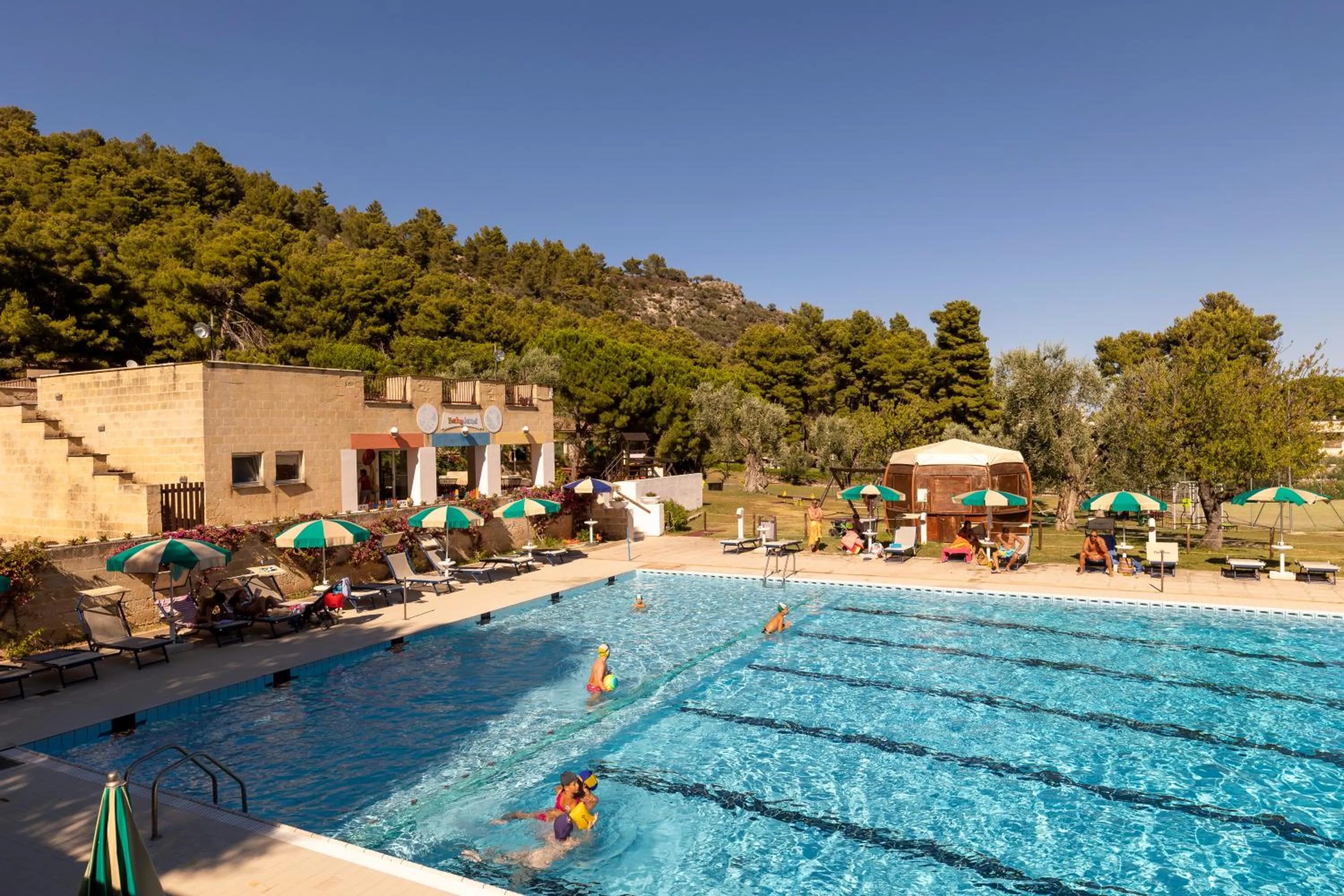 Swimming pool in Hotel degli Ulivi