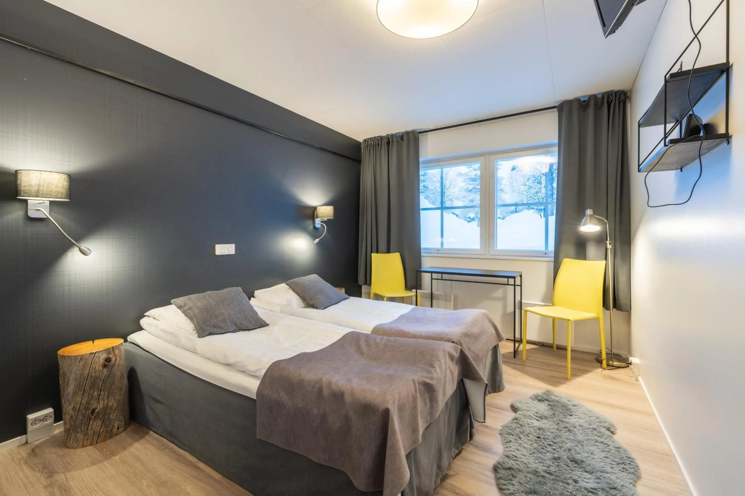 Bed in Kuukkeli Saariselkä Inn