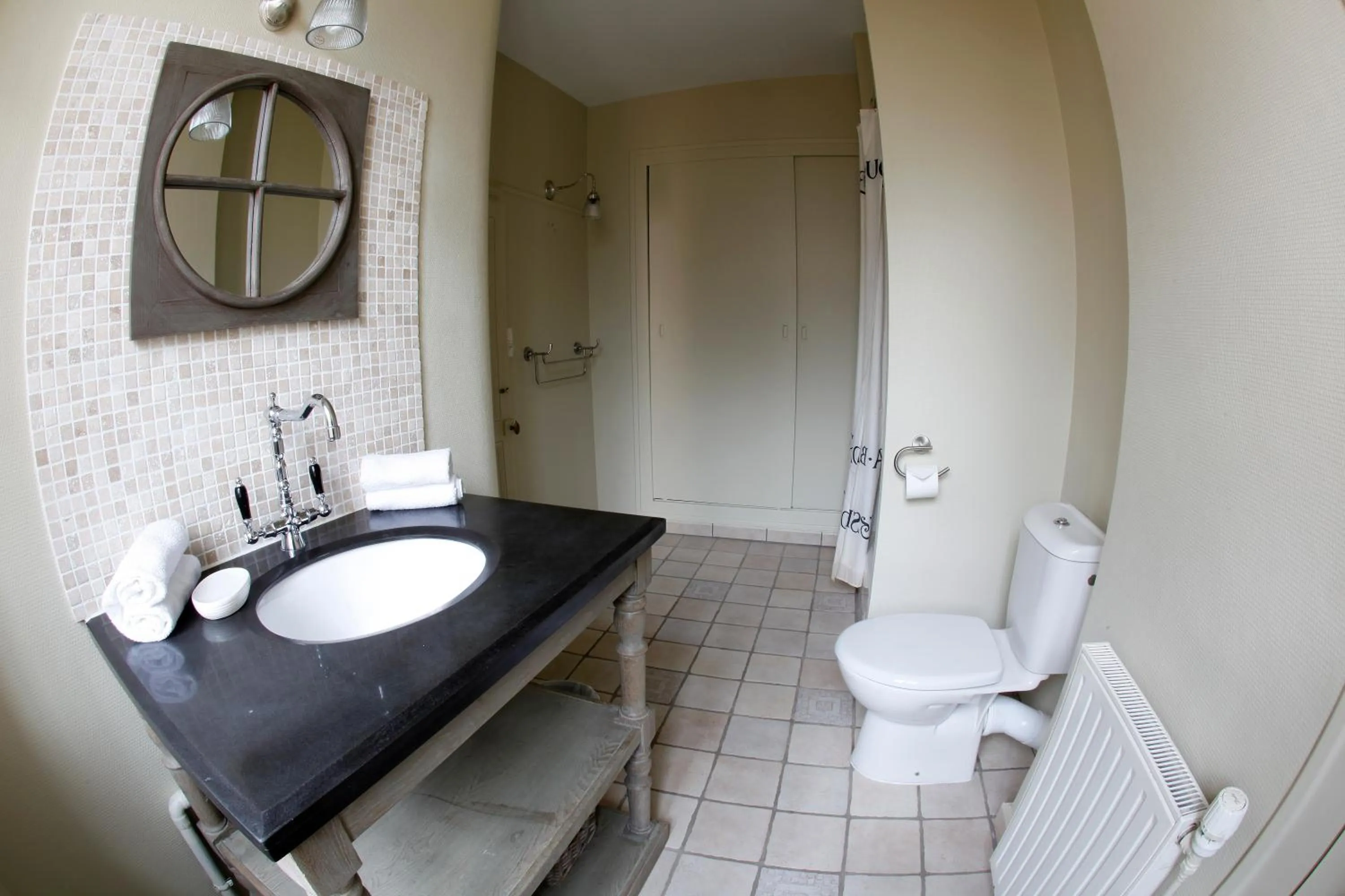 Bathroom in Villa Roma B&B