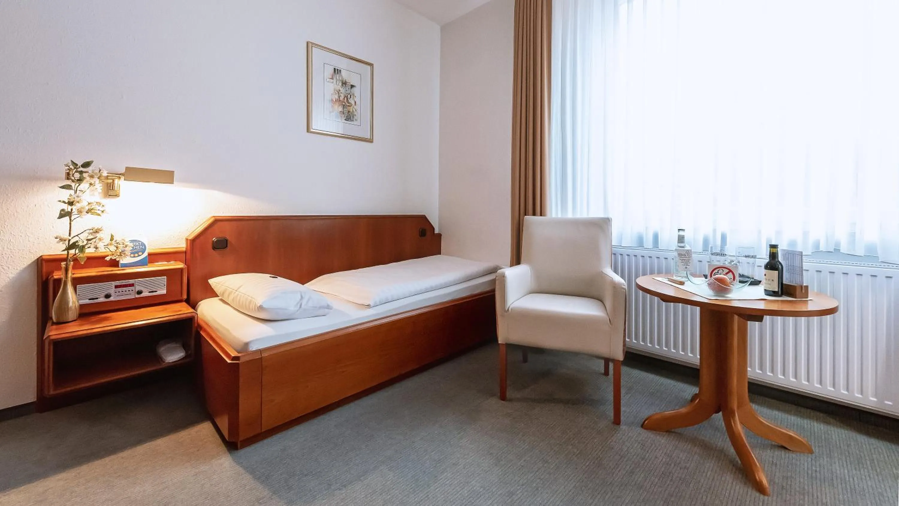 Photo of the whole room, Bed in Hotel Am Stadtpark