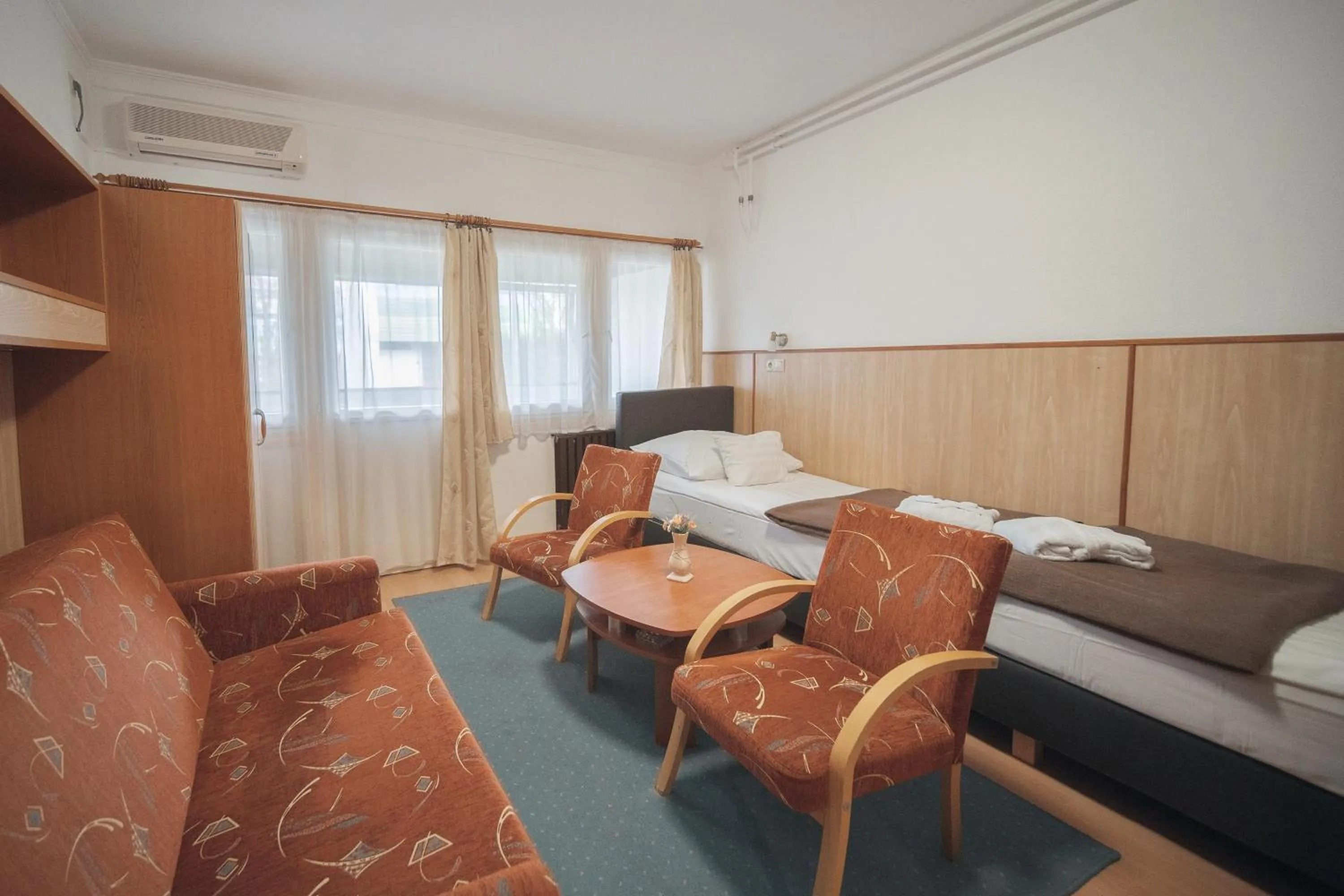 Bed in Hőforrás Hotel