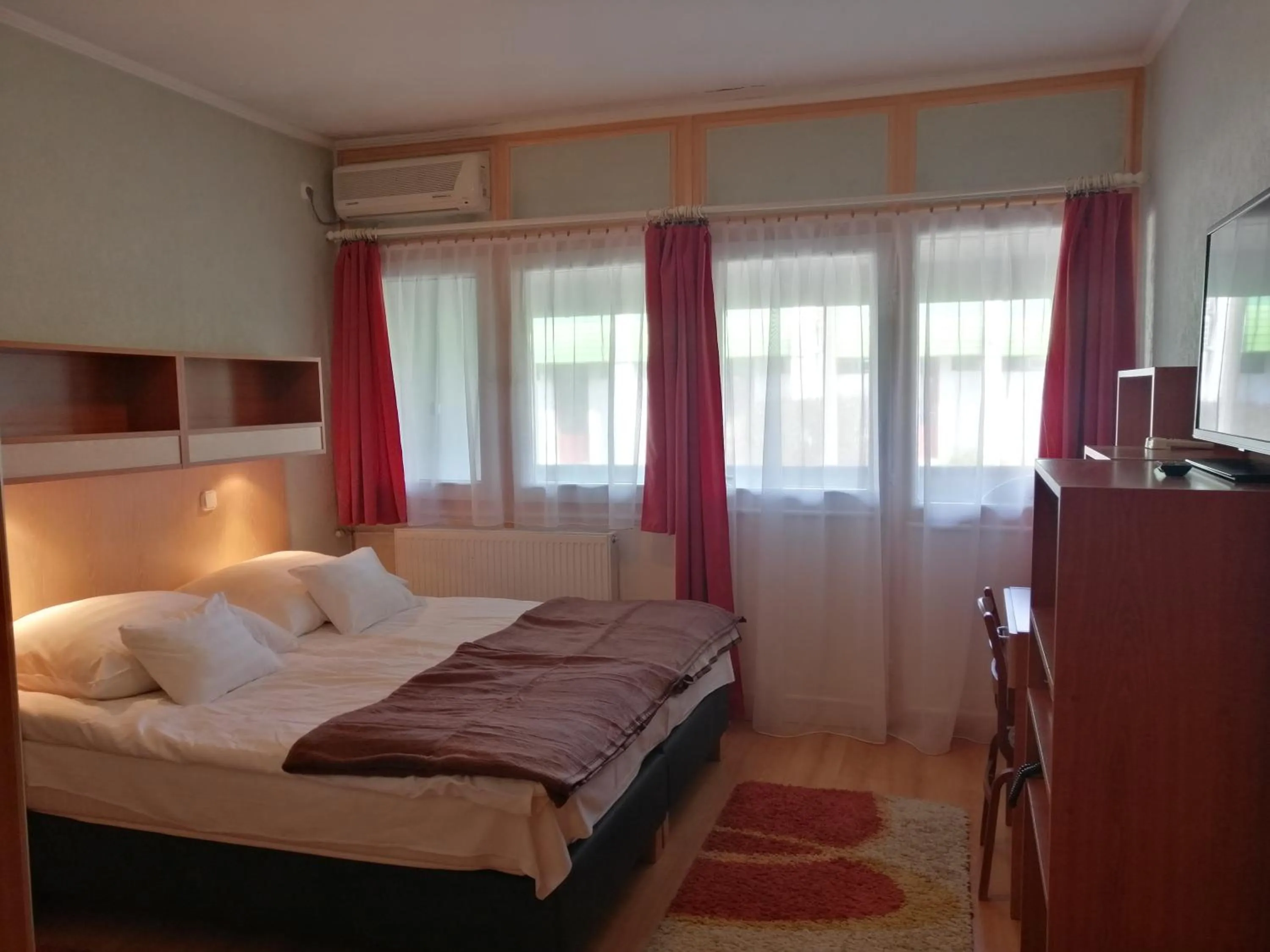 Bed in Hőforrás Hotel