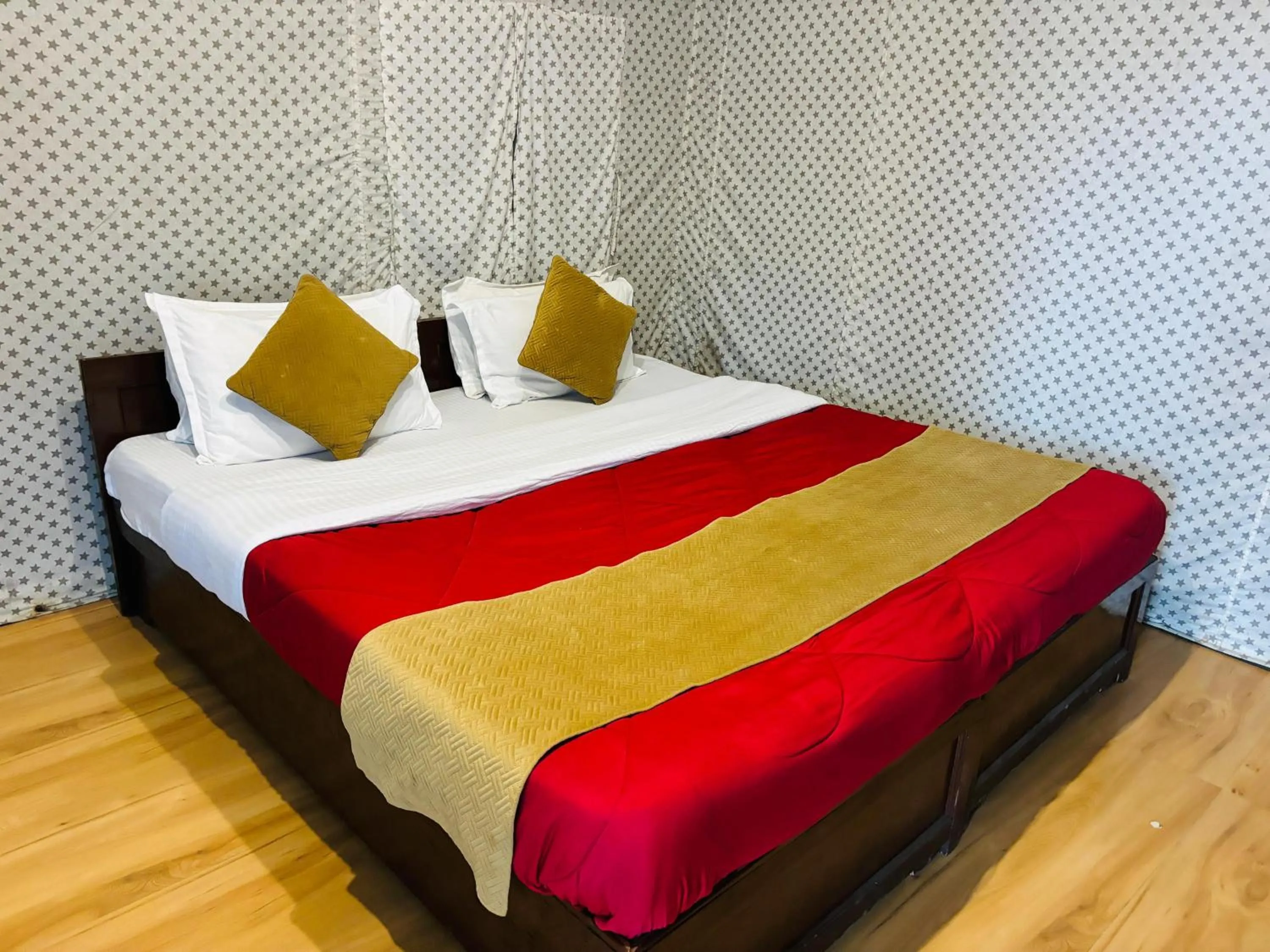 Bedroom, Bed in Room on the Roof, Viraatkhai-Chakrata, By Himalayan Eco Lodges