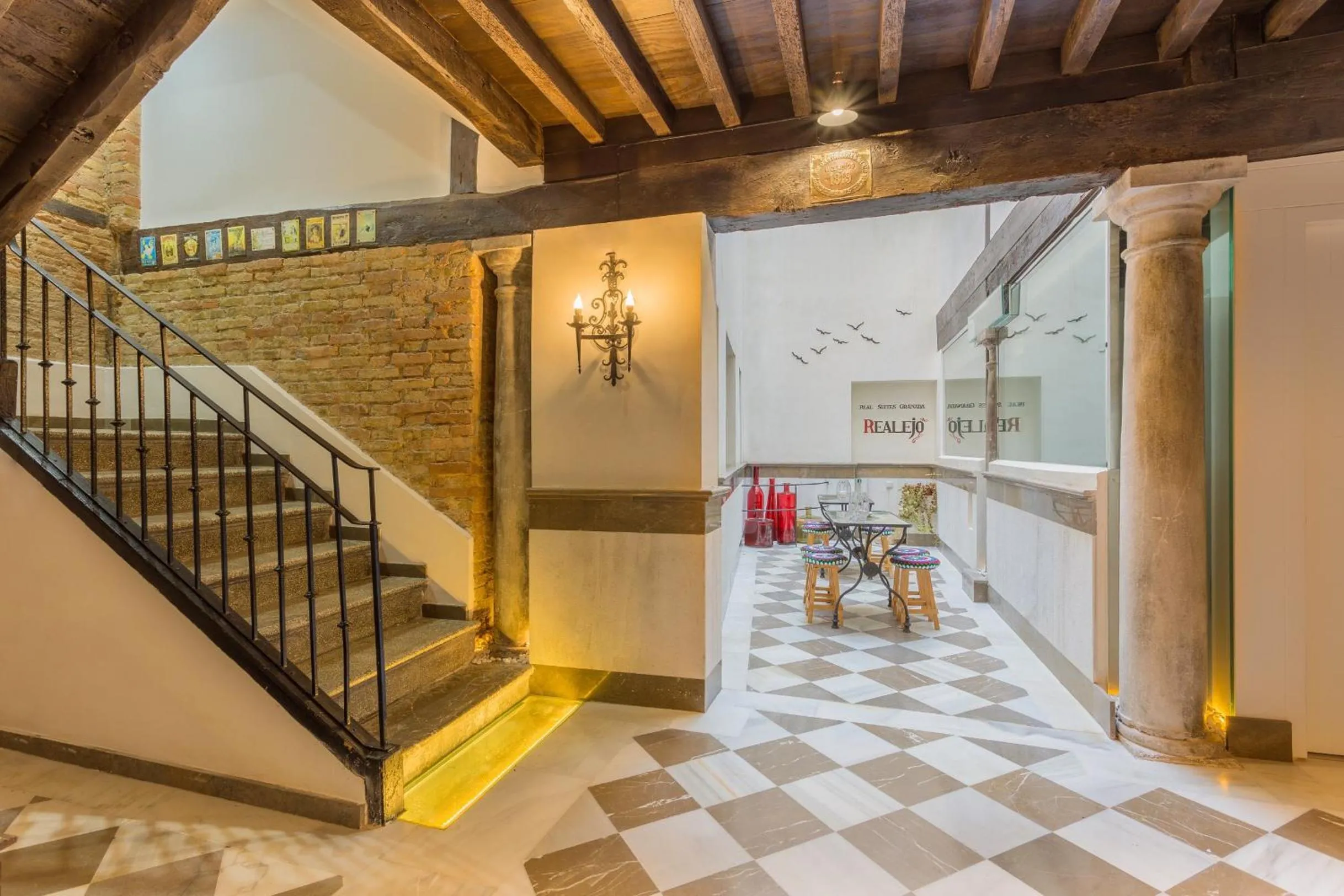 Lobby or reception in Apartamentos Real Suites Realejo 3000
