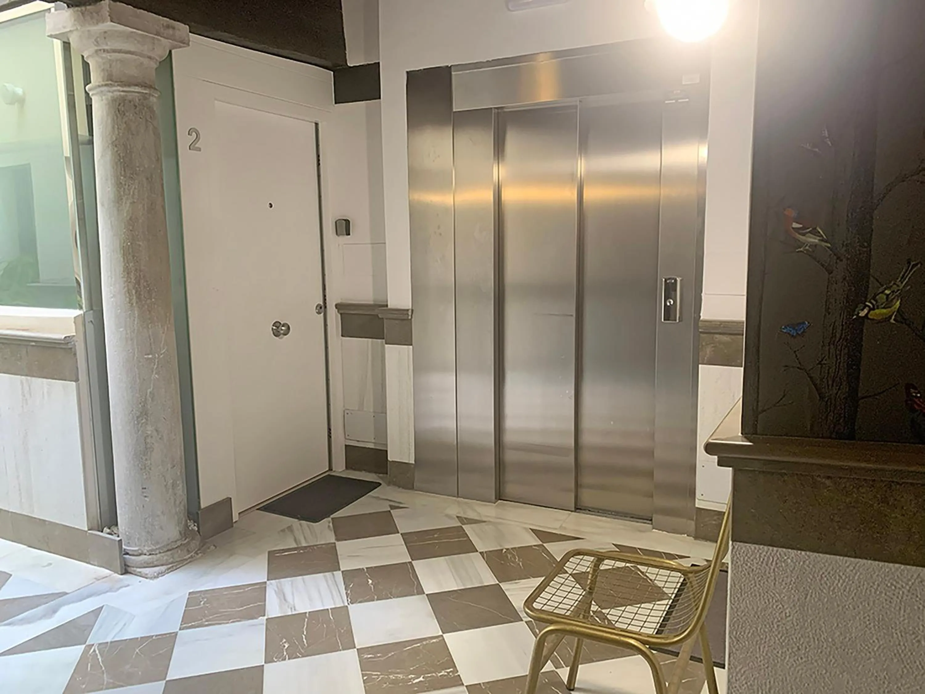 elevator in Apartamentos Real Suites Realejo 3000