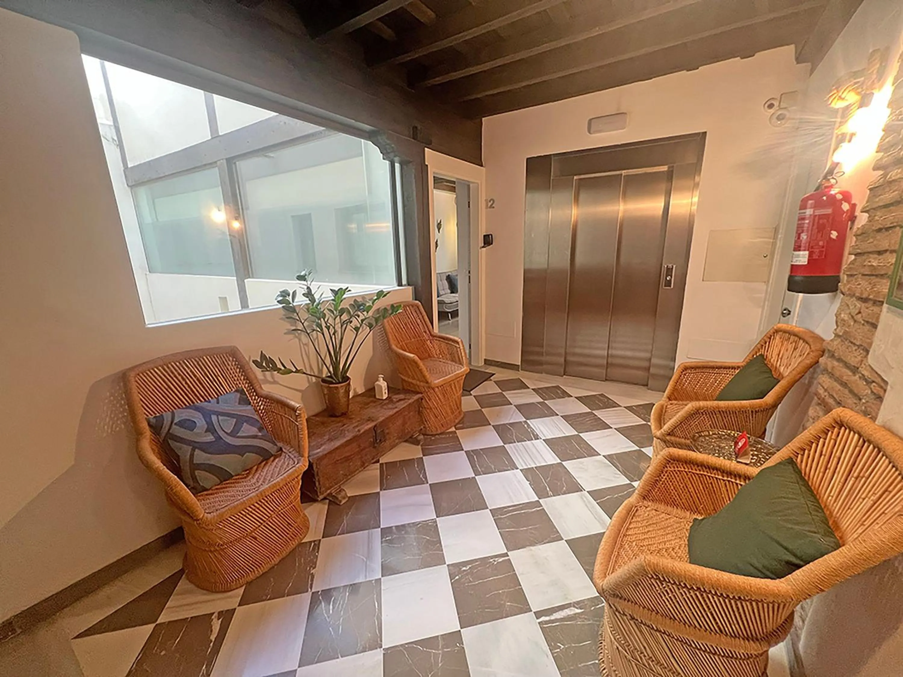 elevator in Apartamentos Real Suites Realejo 3000