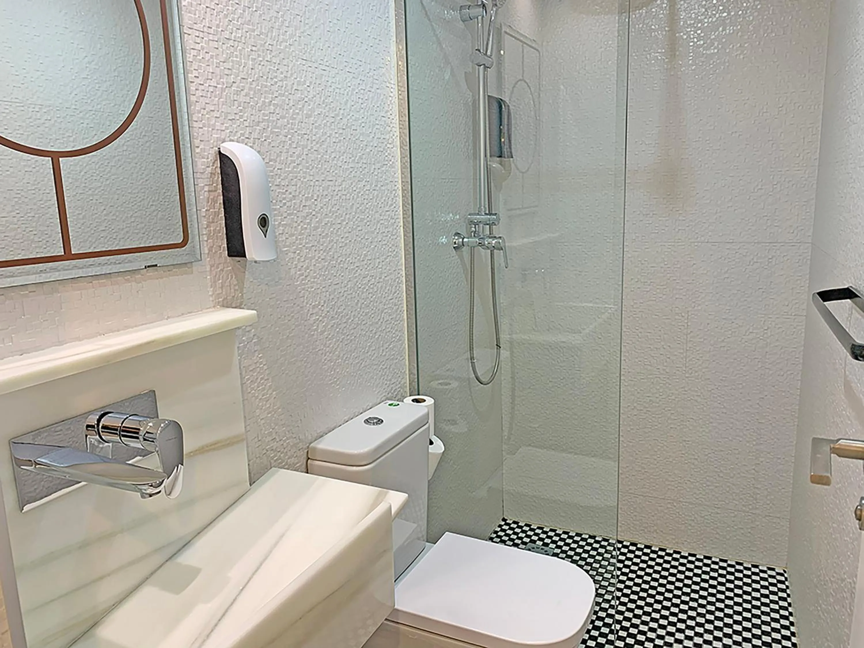 Bathroom in Apartamentos Real Suites Realejo 3000