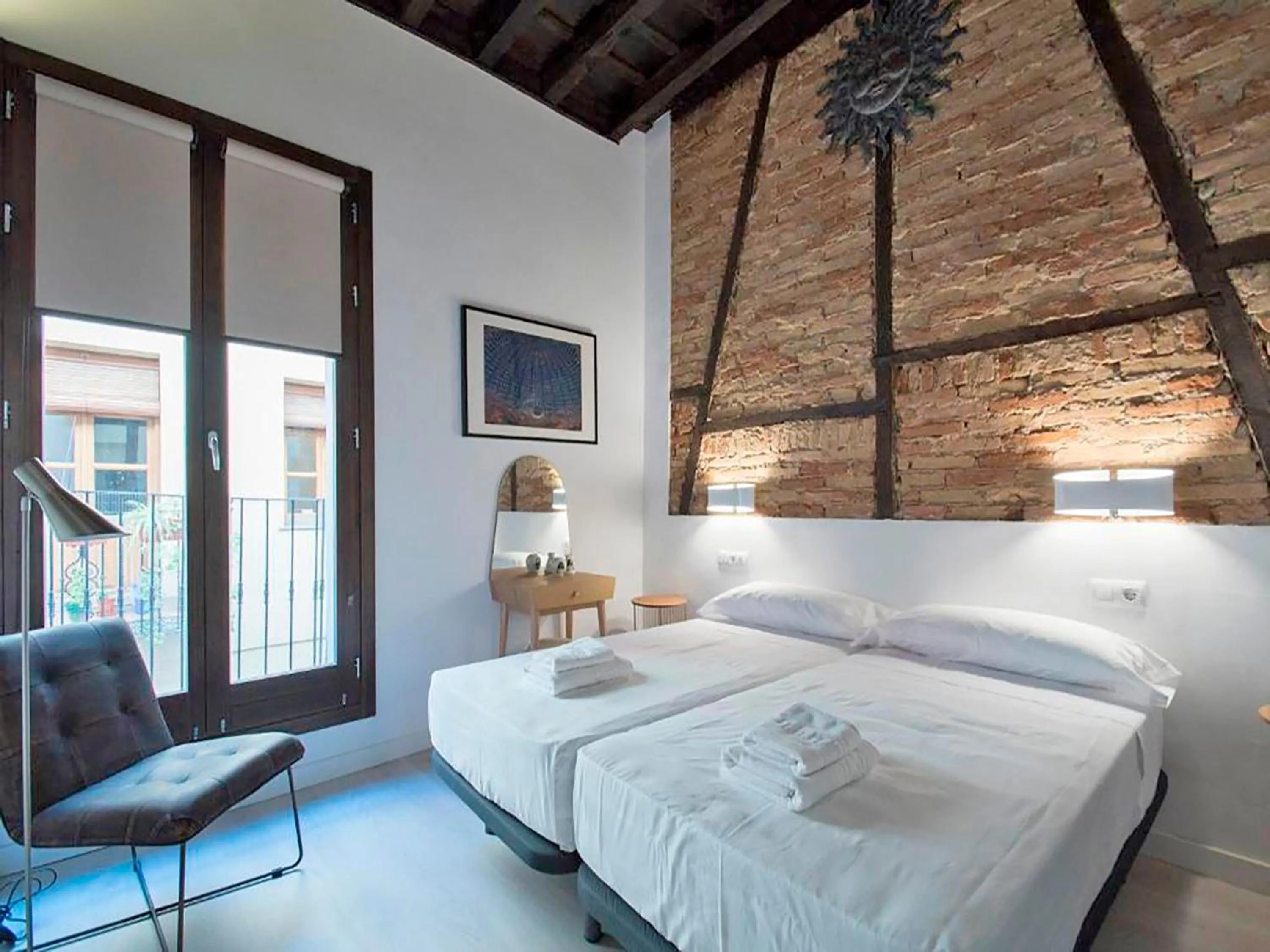 Bedroom, Bed in Apartamentos Real Suites Realejo 3000