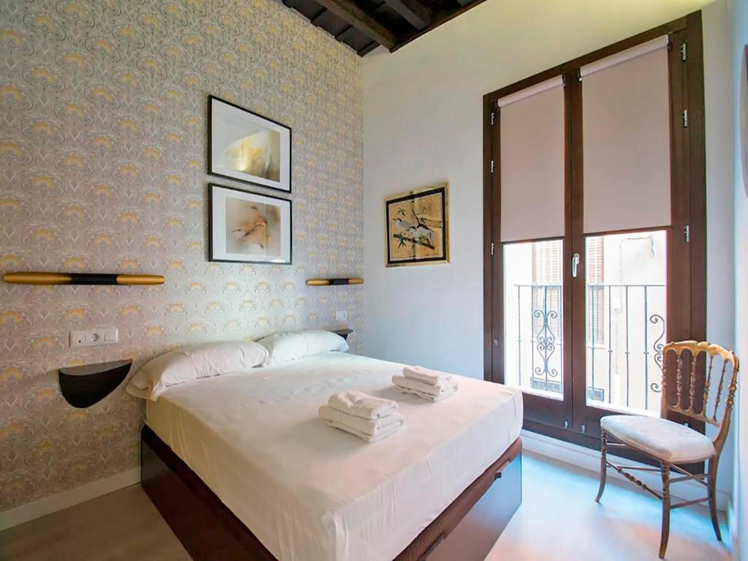 Bedroom, Bed in Apartamentos Real Suites Realejo 3000