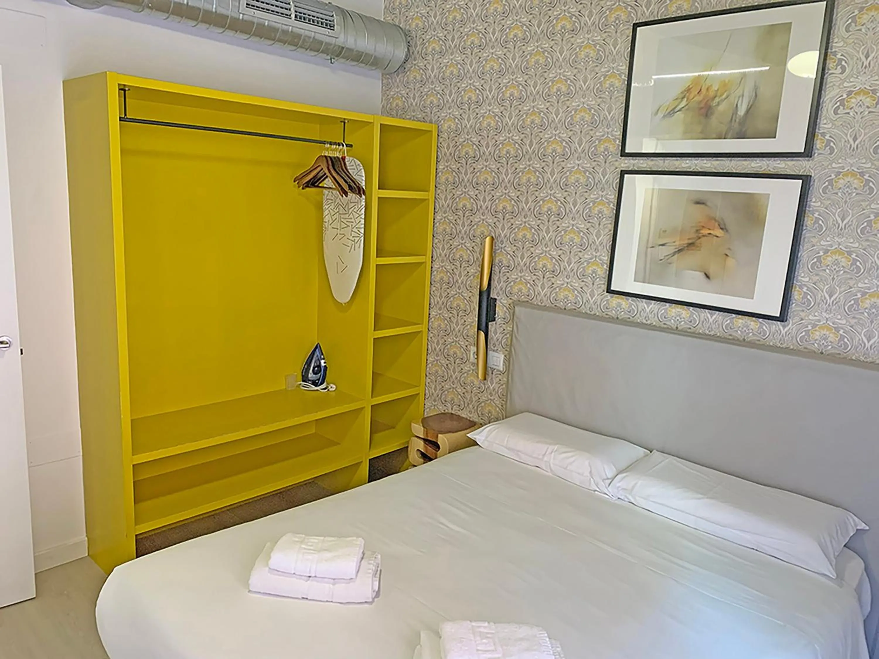 Bedroom, Bed in Apartamentos Real Suites Realejo 3000