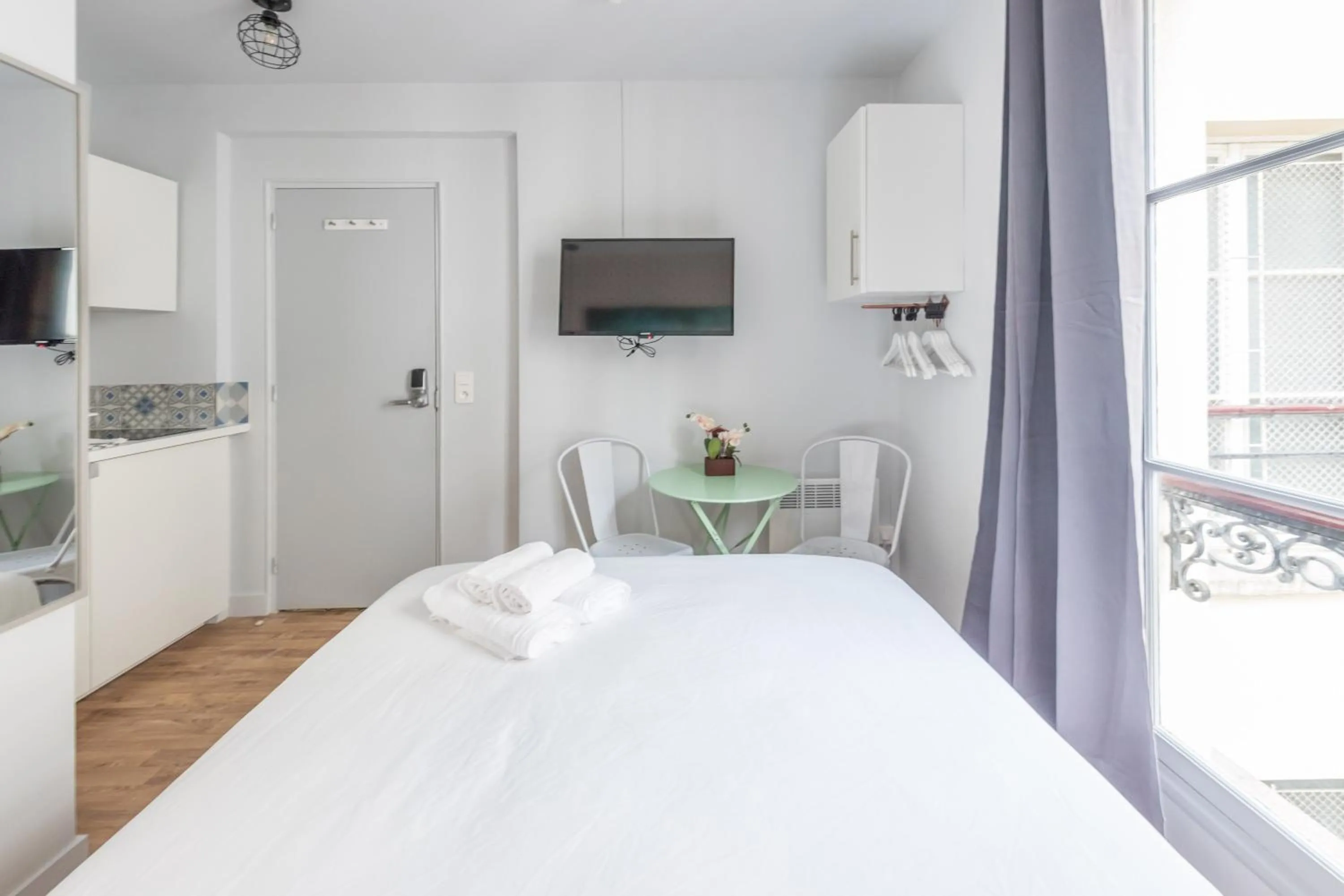 Patio, Bed in WS Opéra - Galeries Lafayette