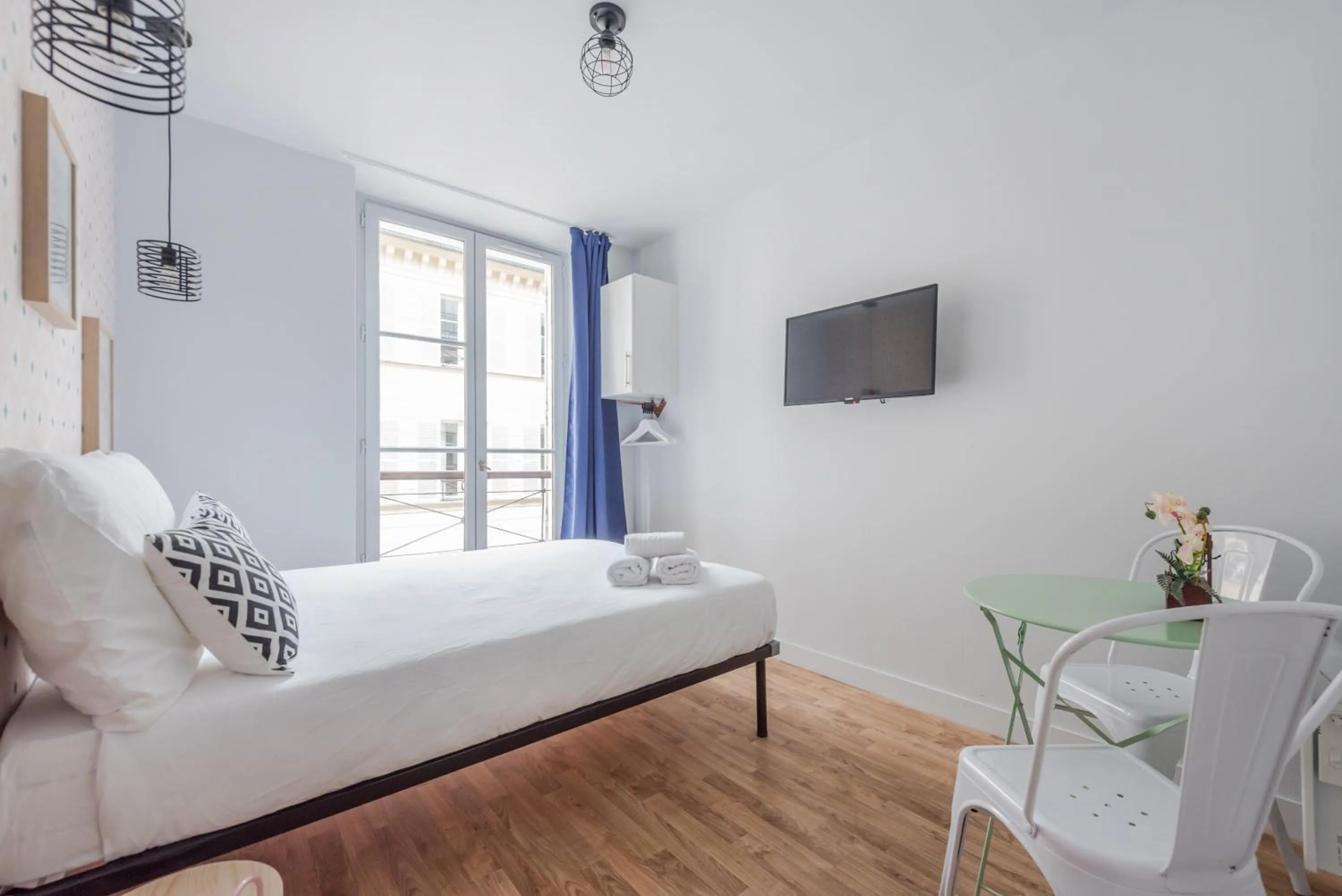 Bed in WS Opéra - Galeries Lafayette