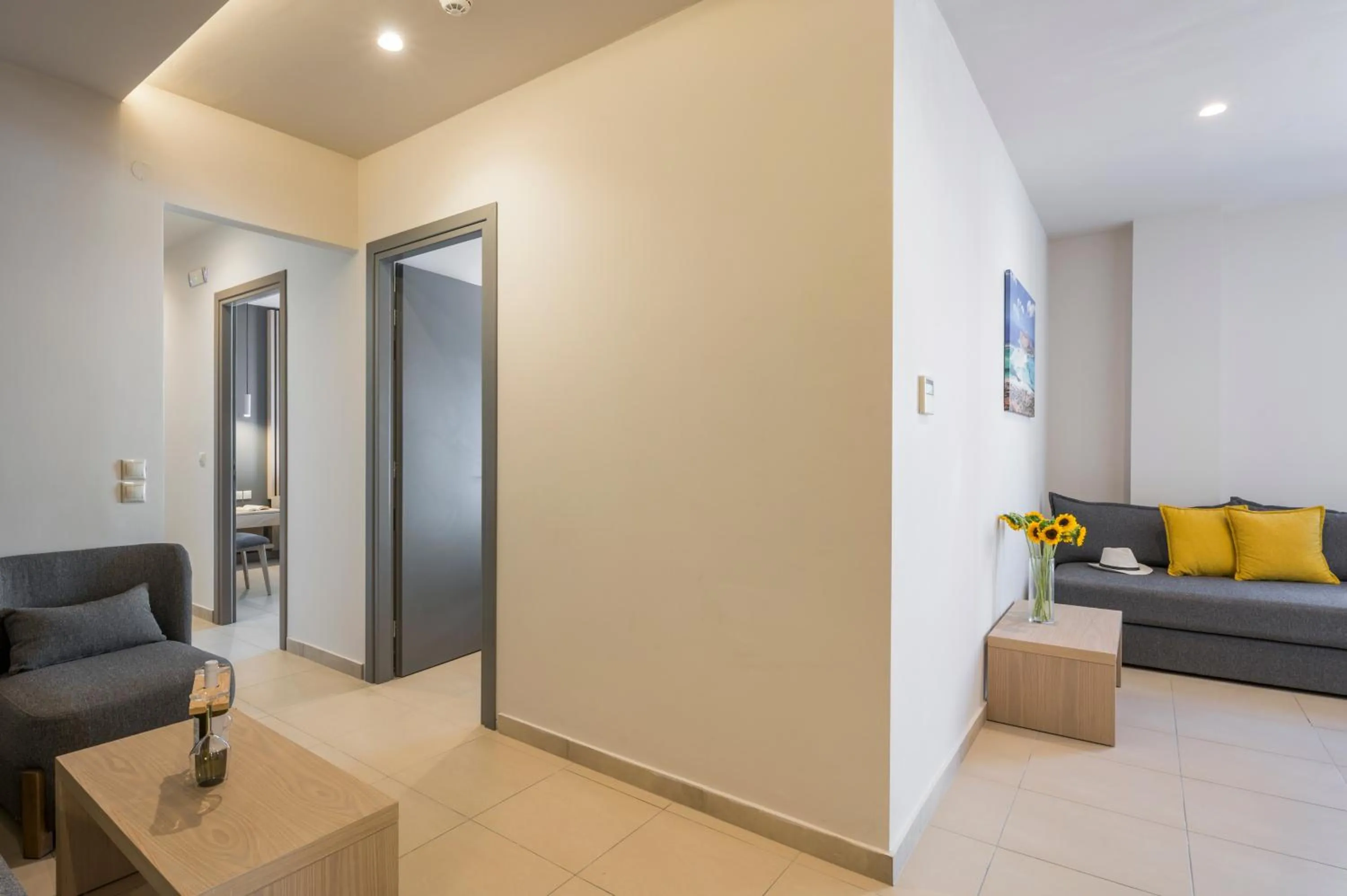 Trianon Luxury Apartments & Suites