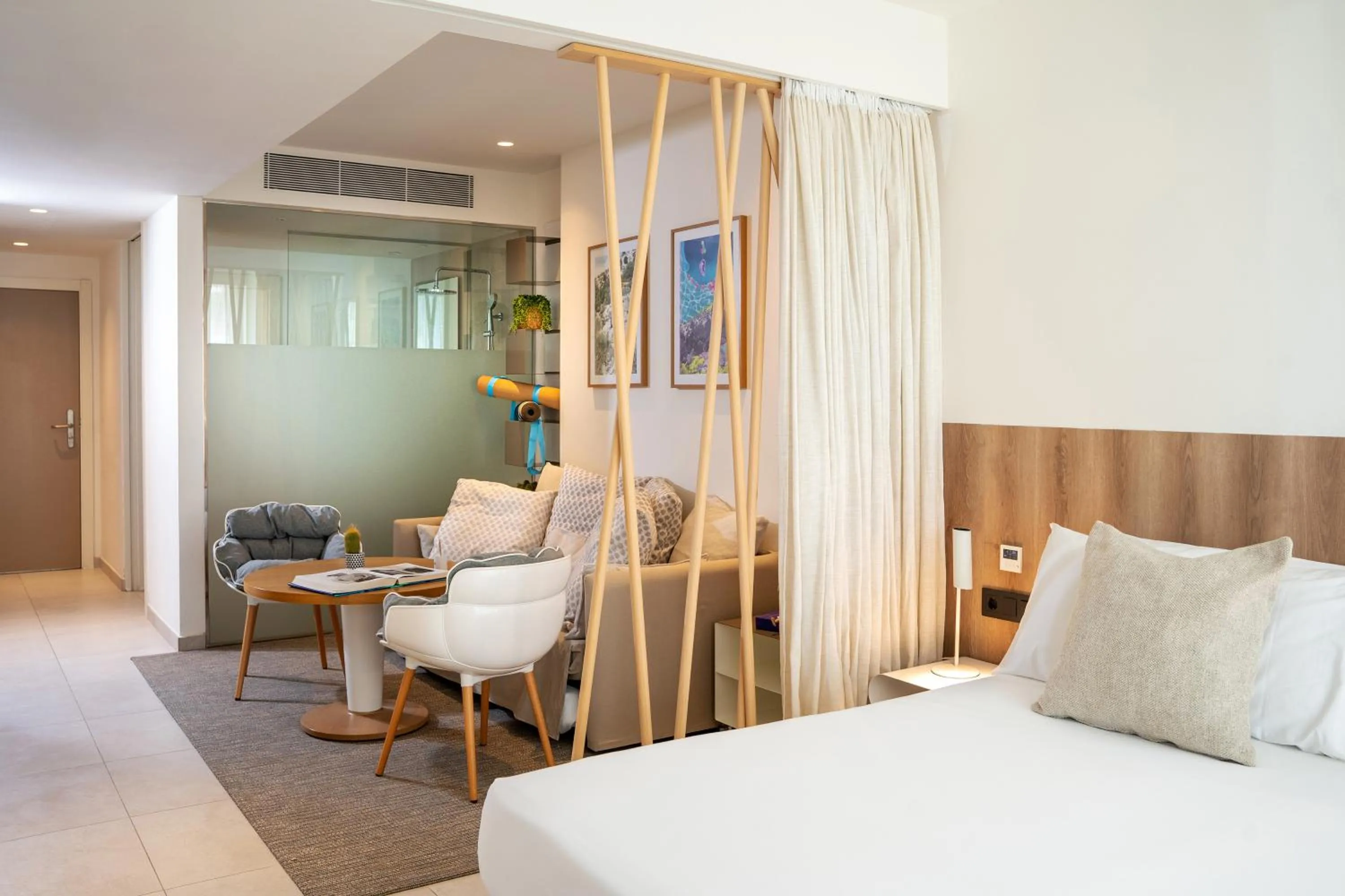 Bed in INNSiDE by Meliá Calviá Beach