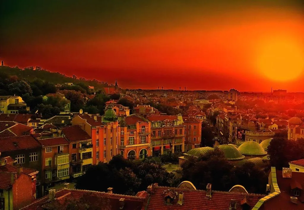 Neighbourhood in My Guest Rooms