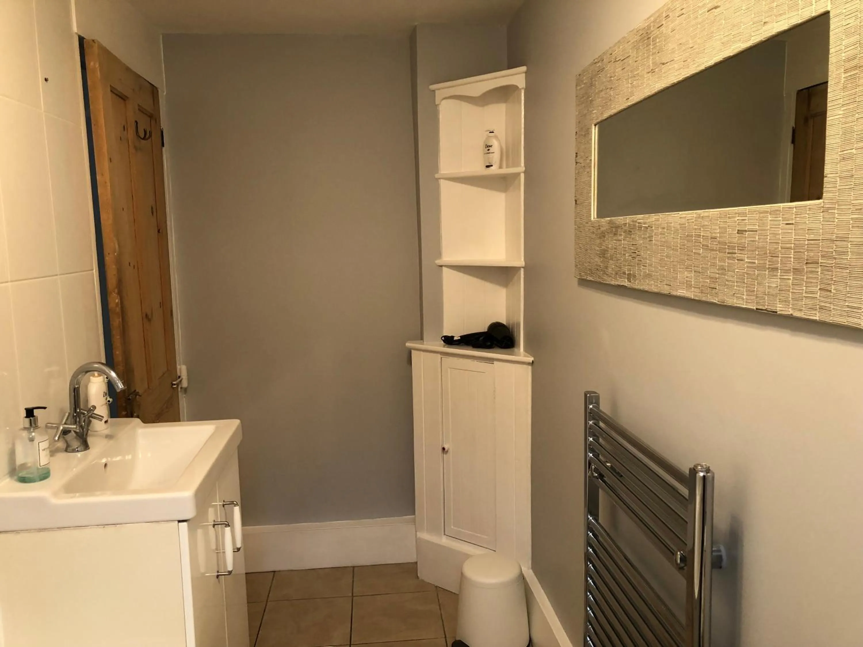 Bathroom in Marble Apartments Tooting Broadway