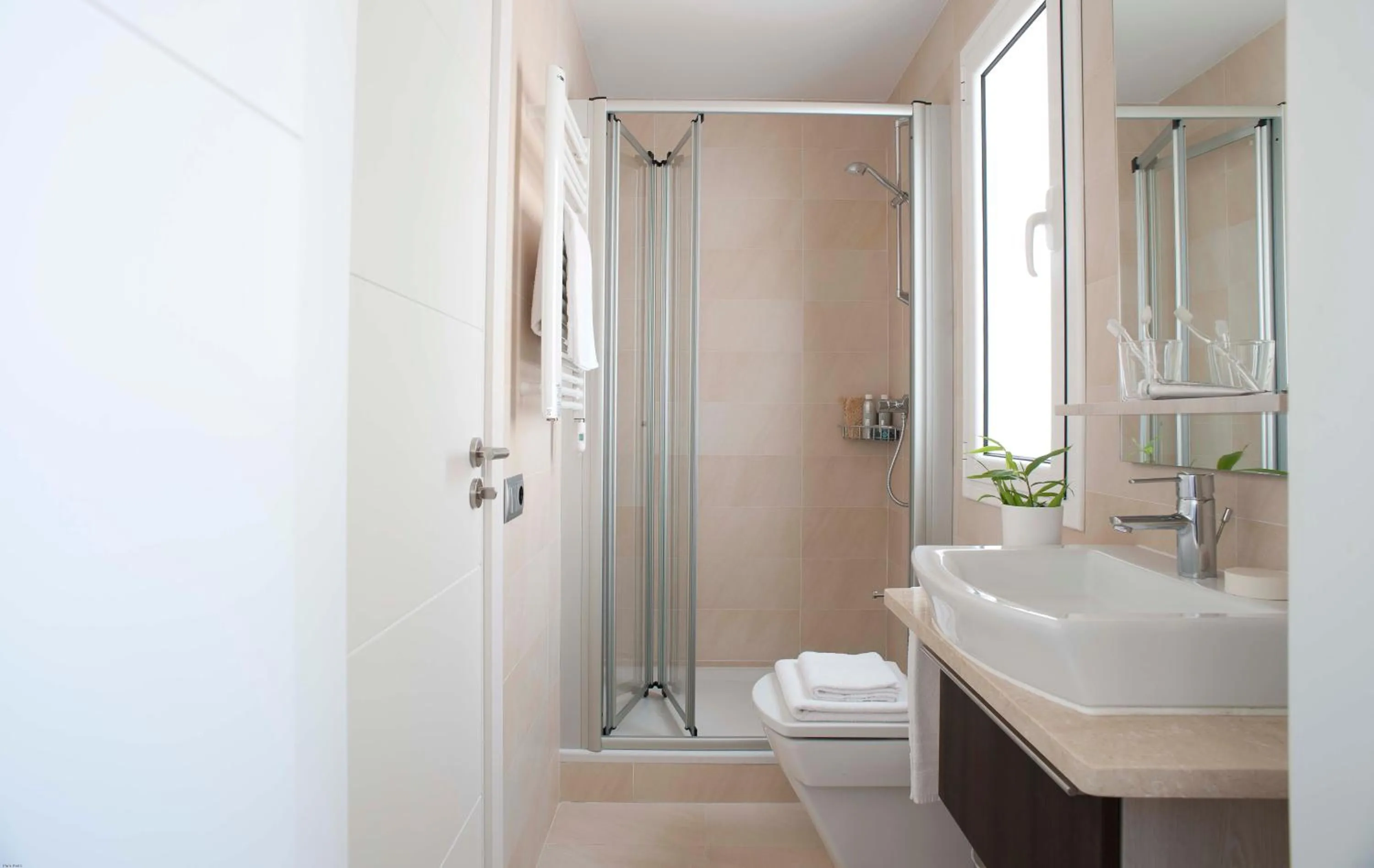 Shower in Eric Vökel Boutique Apartments - Gran Vía Suites