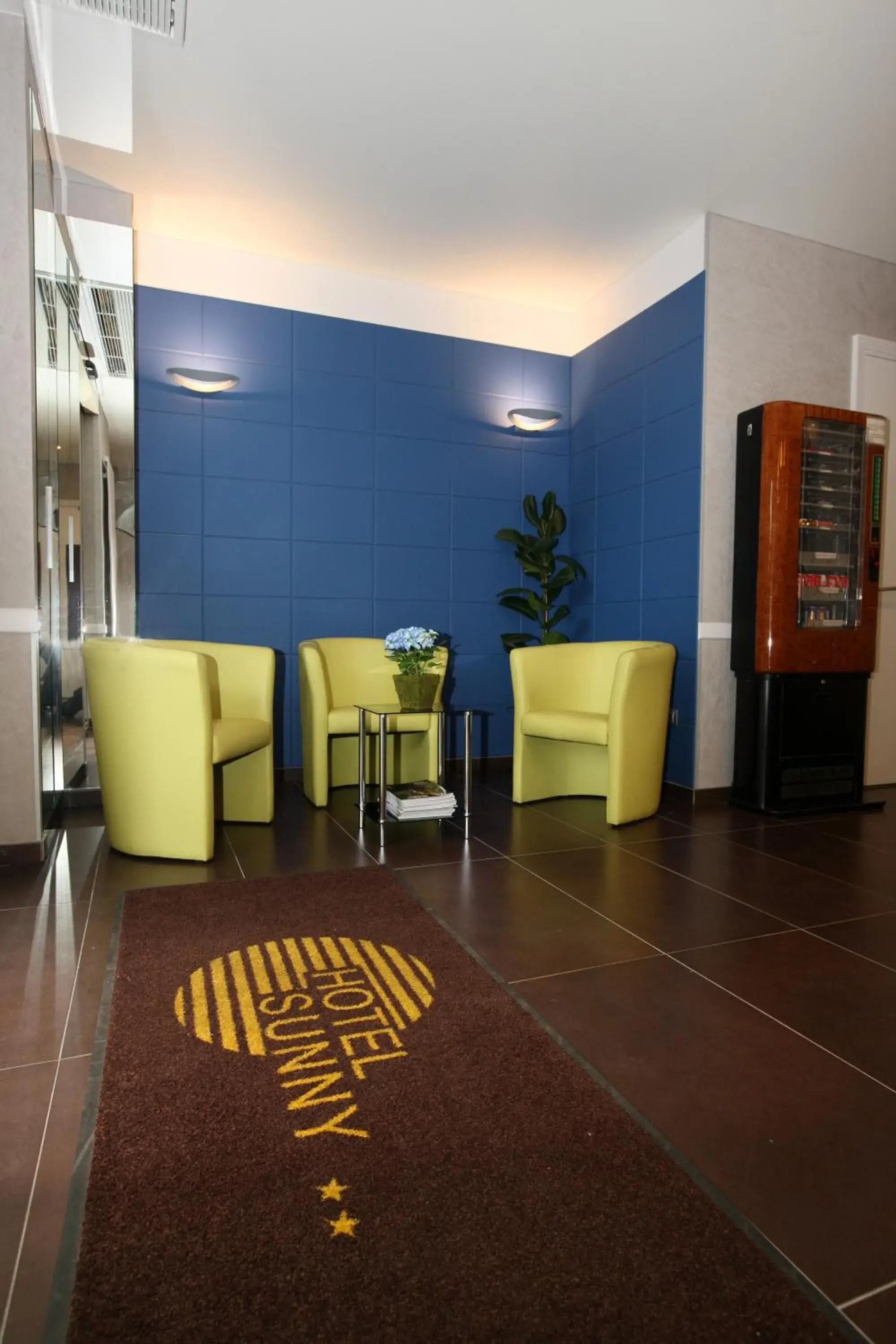 Lobby or reception in Hôtel Sunny Lobby or reception in Hôtel Sunny