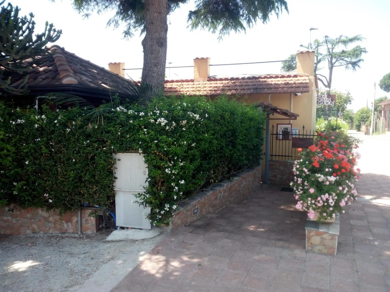 Facade/entrance in Green Garden