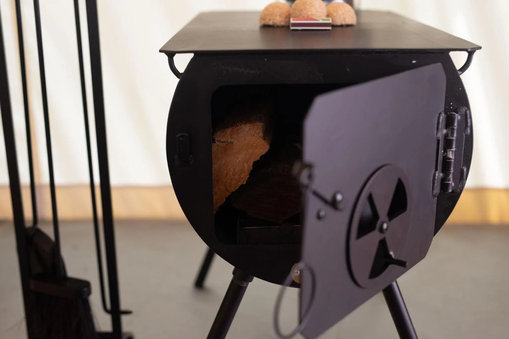 flat iron in Under Canvas Great Smoky Mountains