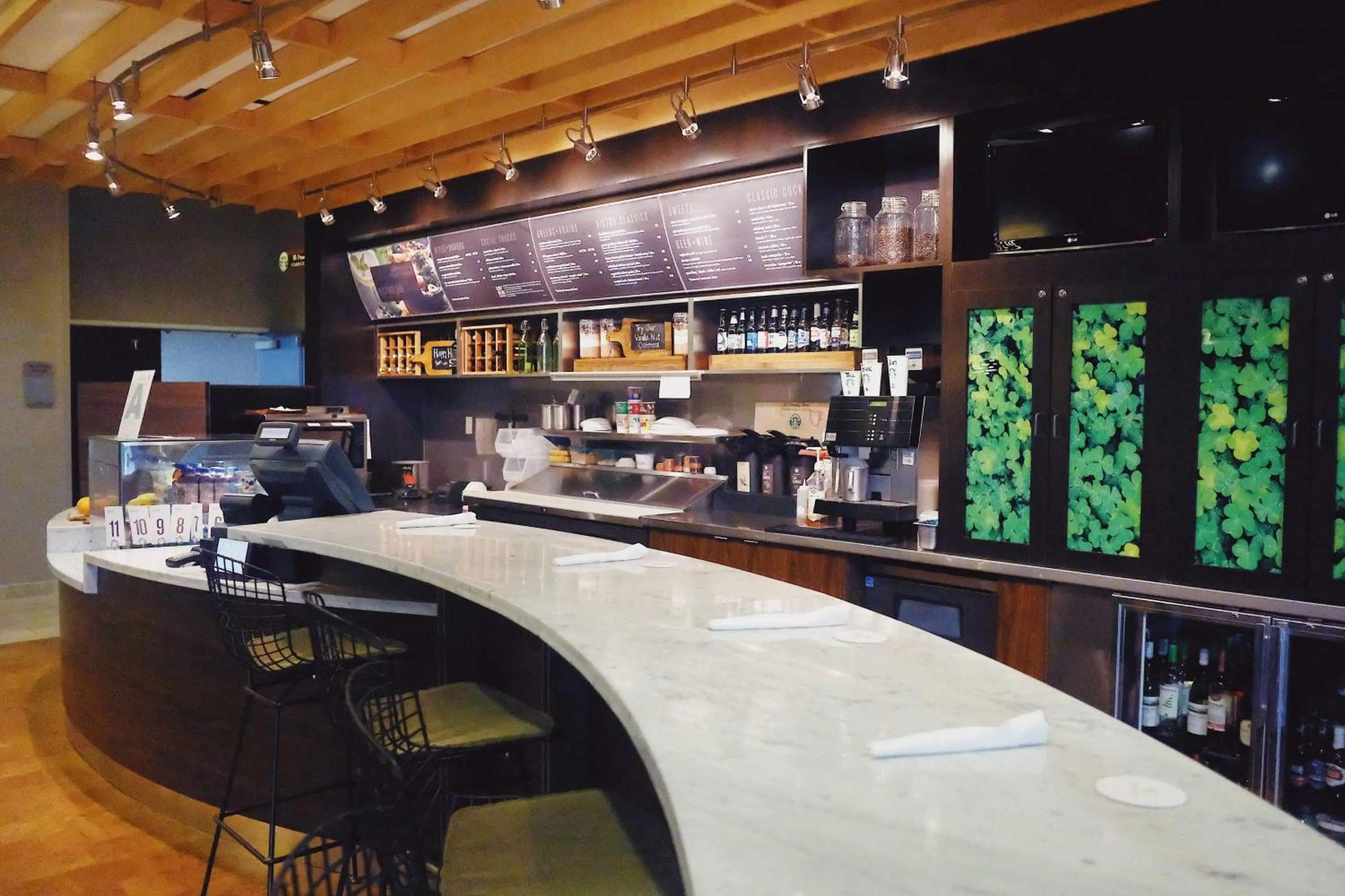 Lounge or bar in Courtyard by Marriott Owensboro