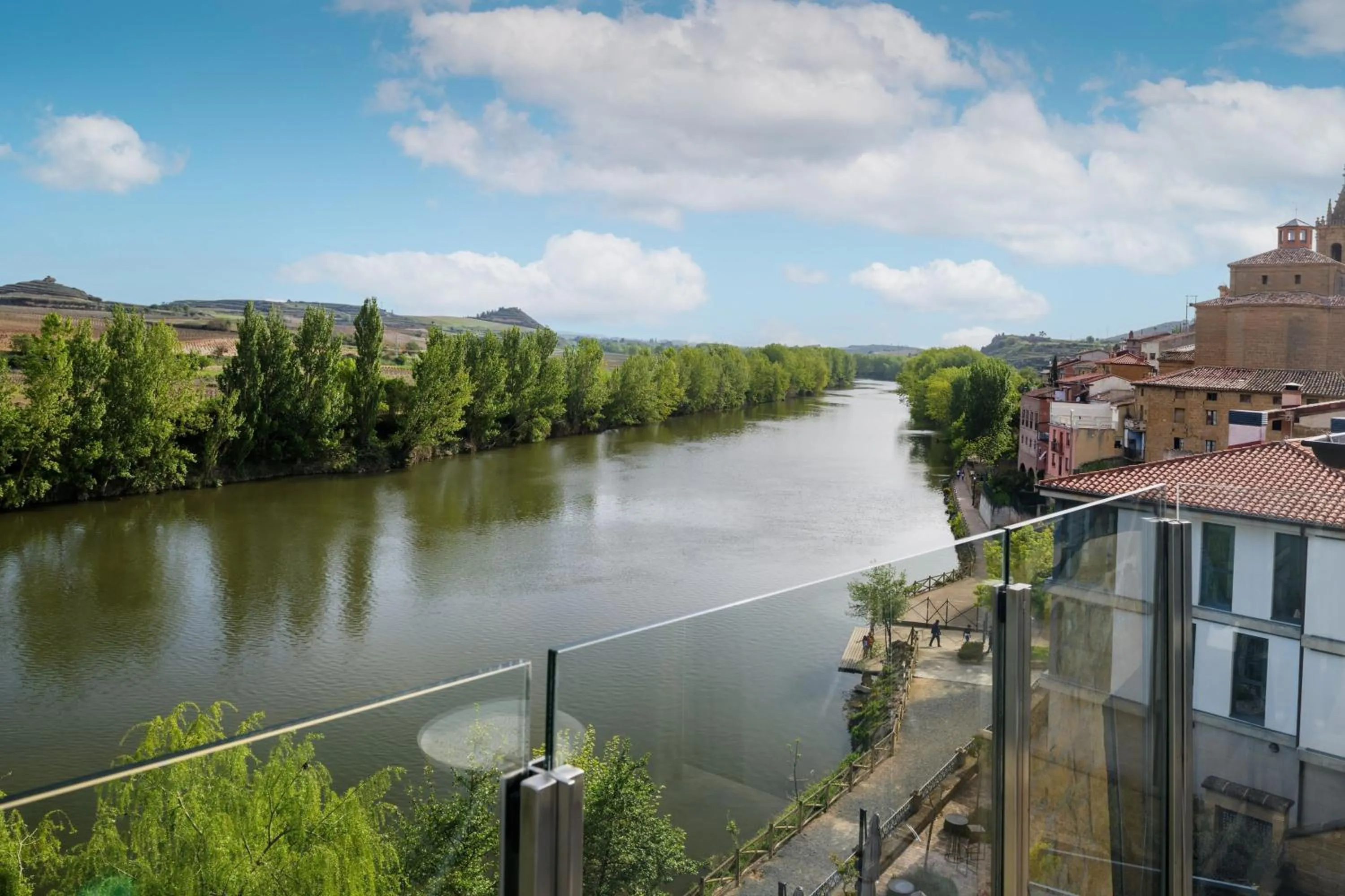Photo of the whole room in Palacio Tondón, La Rioja Brinas, Autograph Collection