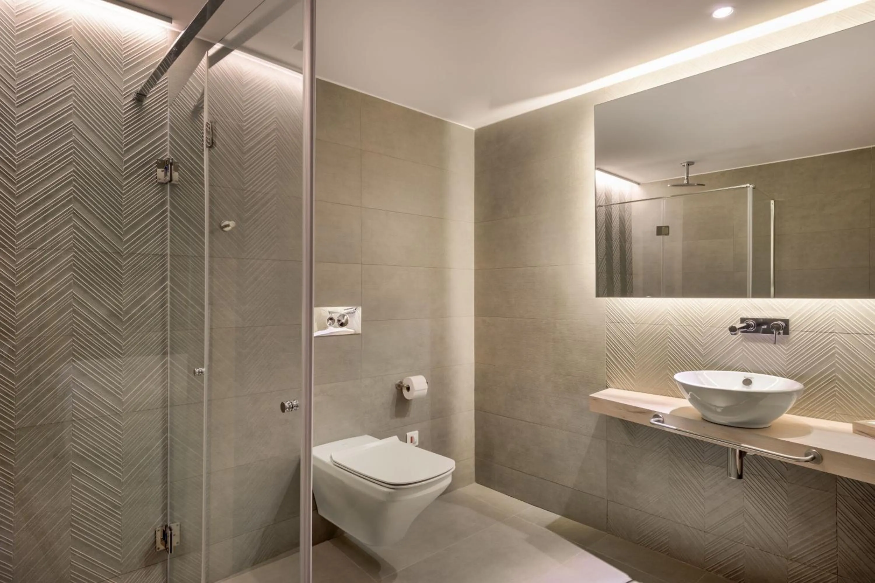 Bathroom in Palacio Tondón, La Rioja Brinas, Autograph Collection