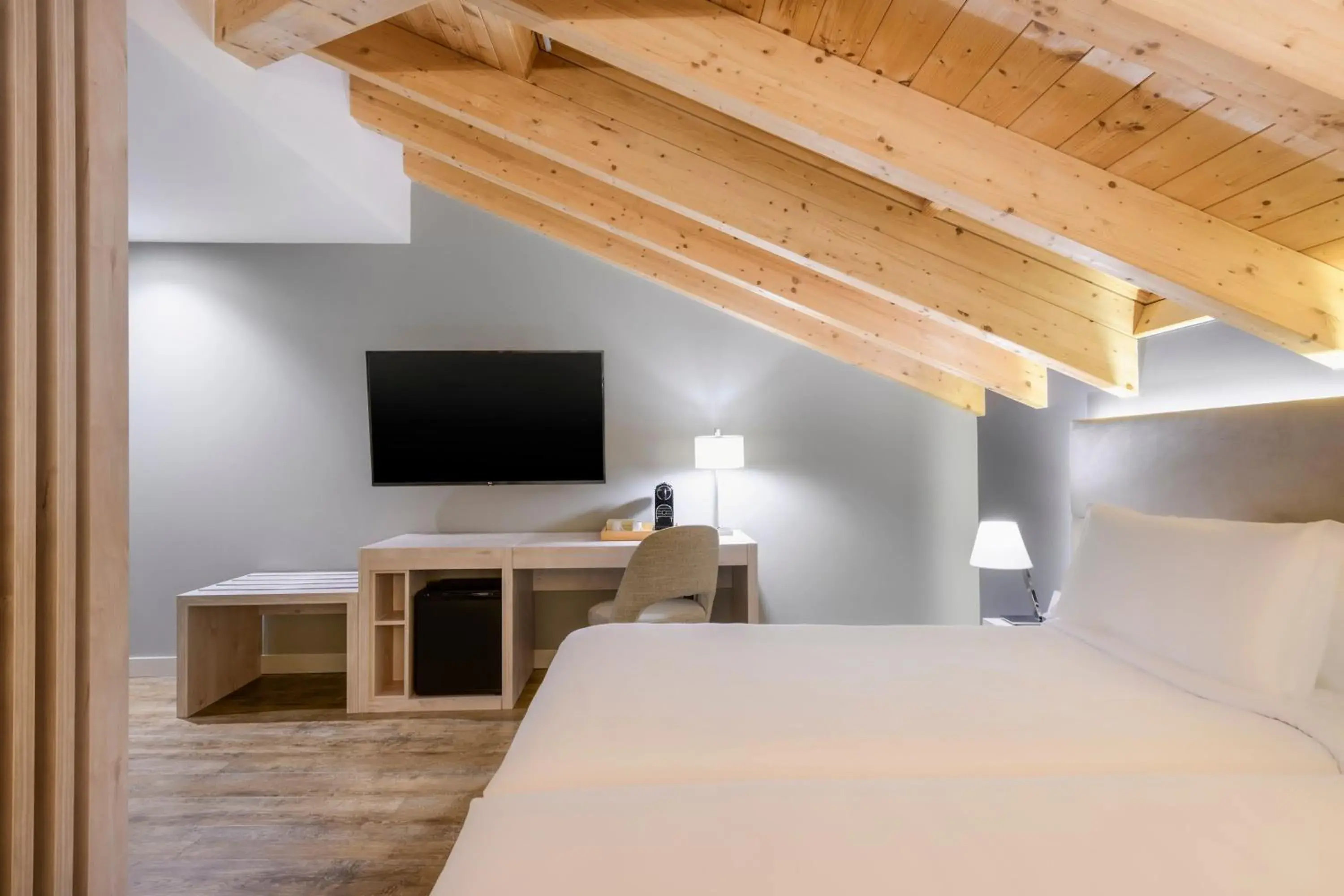 Photo of the whole room, Bed in Palacio Tondón, La Rioja Brinas, Autograph Collection Photo of the whole room, Bed in Palacio Tondón, La Rioja Brinas, Autograph Collection