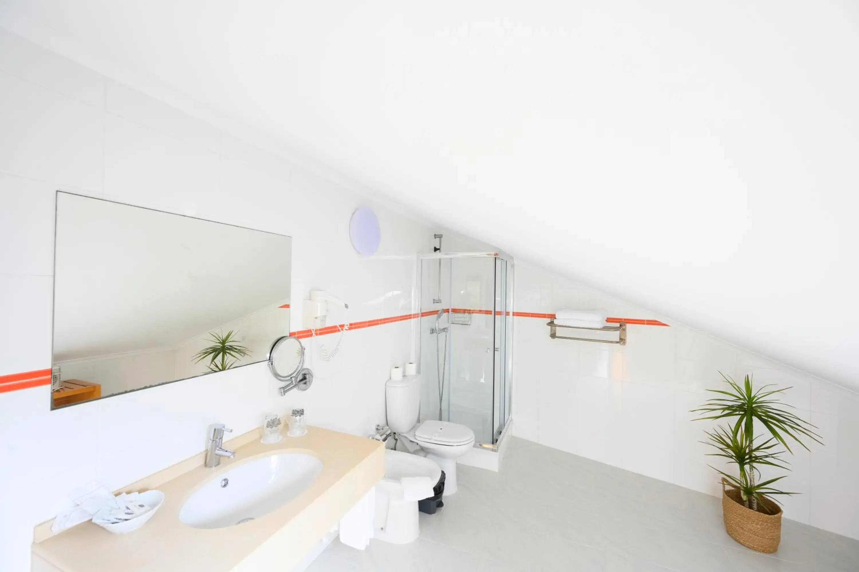 Twin Room - single occupancy - Attic in Hospedaria Recomeçar Twin Room - single occupancy - Attic in Hospedaria Recomeçar