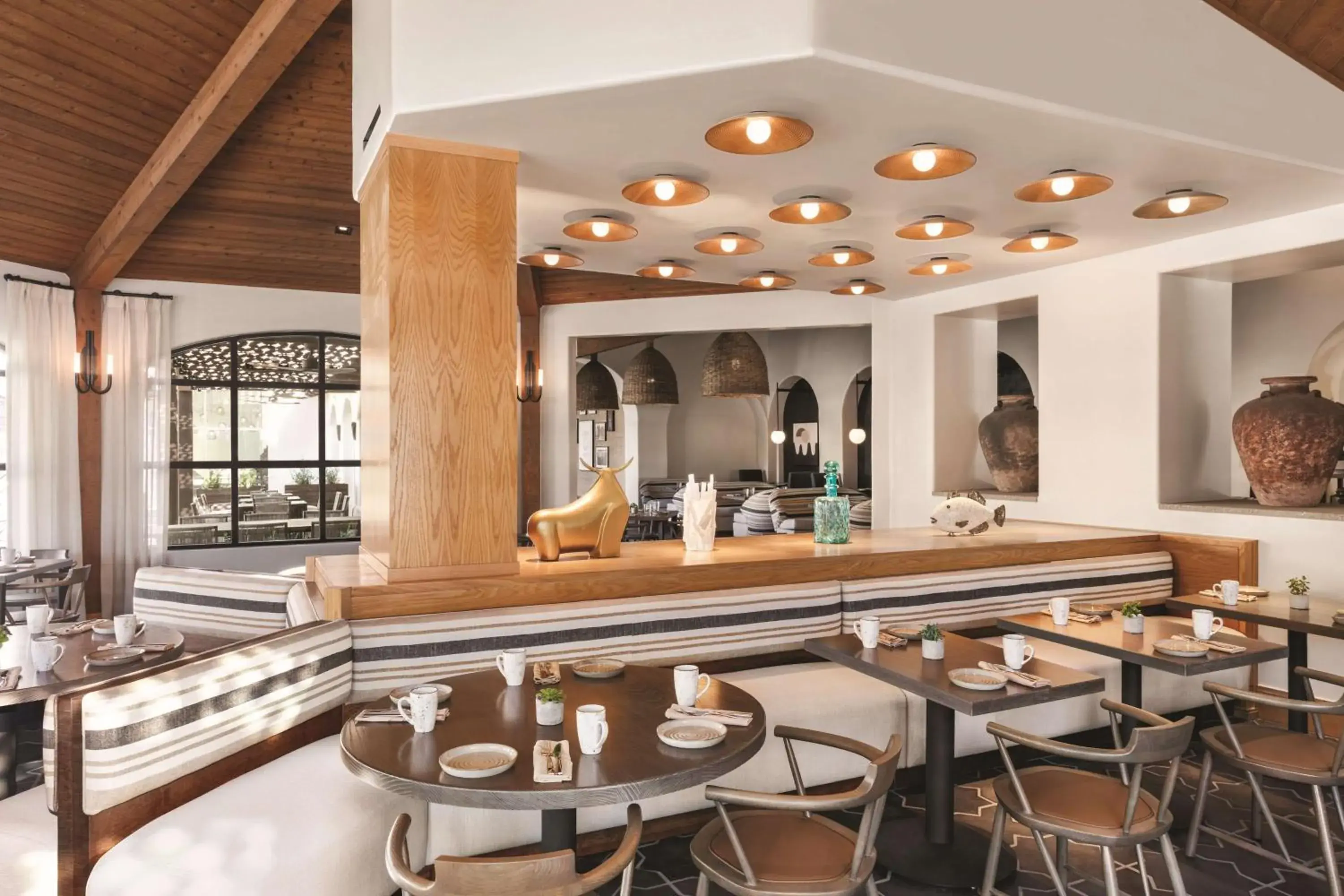 Restaurant/places to eat in Zachari Dunes on Mandalay Beach, Curio Collection by Hilton Restaurant/places to eat in Zachari Dunes on Mandalay Beach, Curio Collection by Hilton