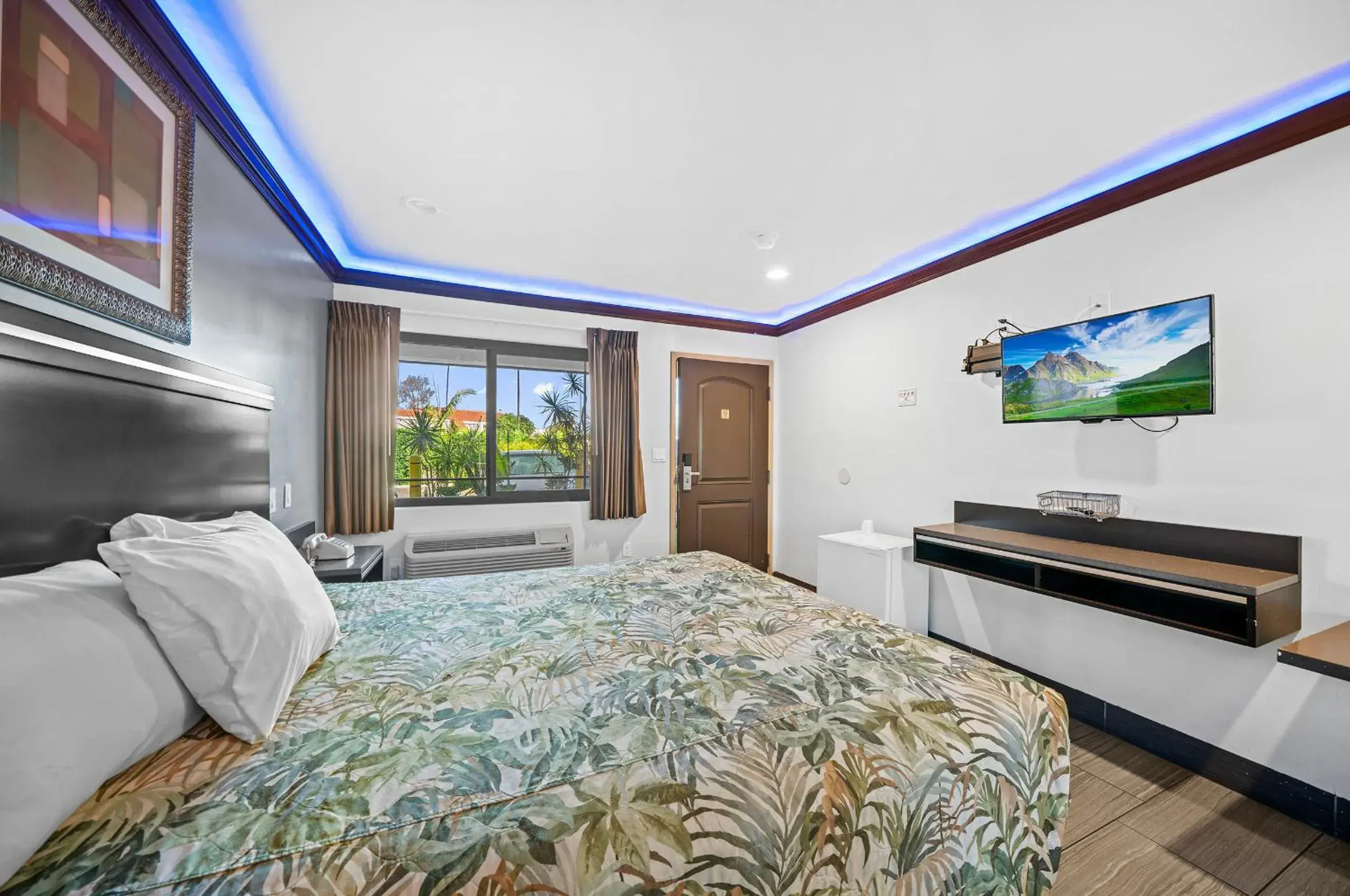 Bed in Starlight Inn South El Monte Bed in Starlight Inn South El Monte