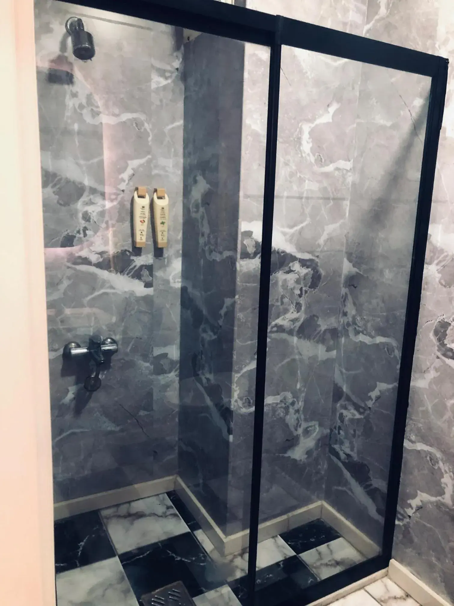 Bathroom in Emirtimes Hotel Kadıköy Bathroom in Emirtimes Hotel Kadıköy