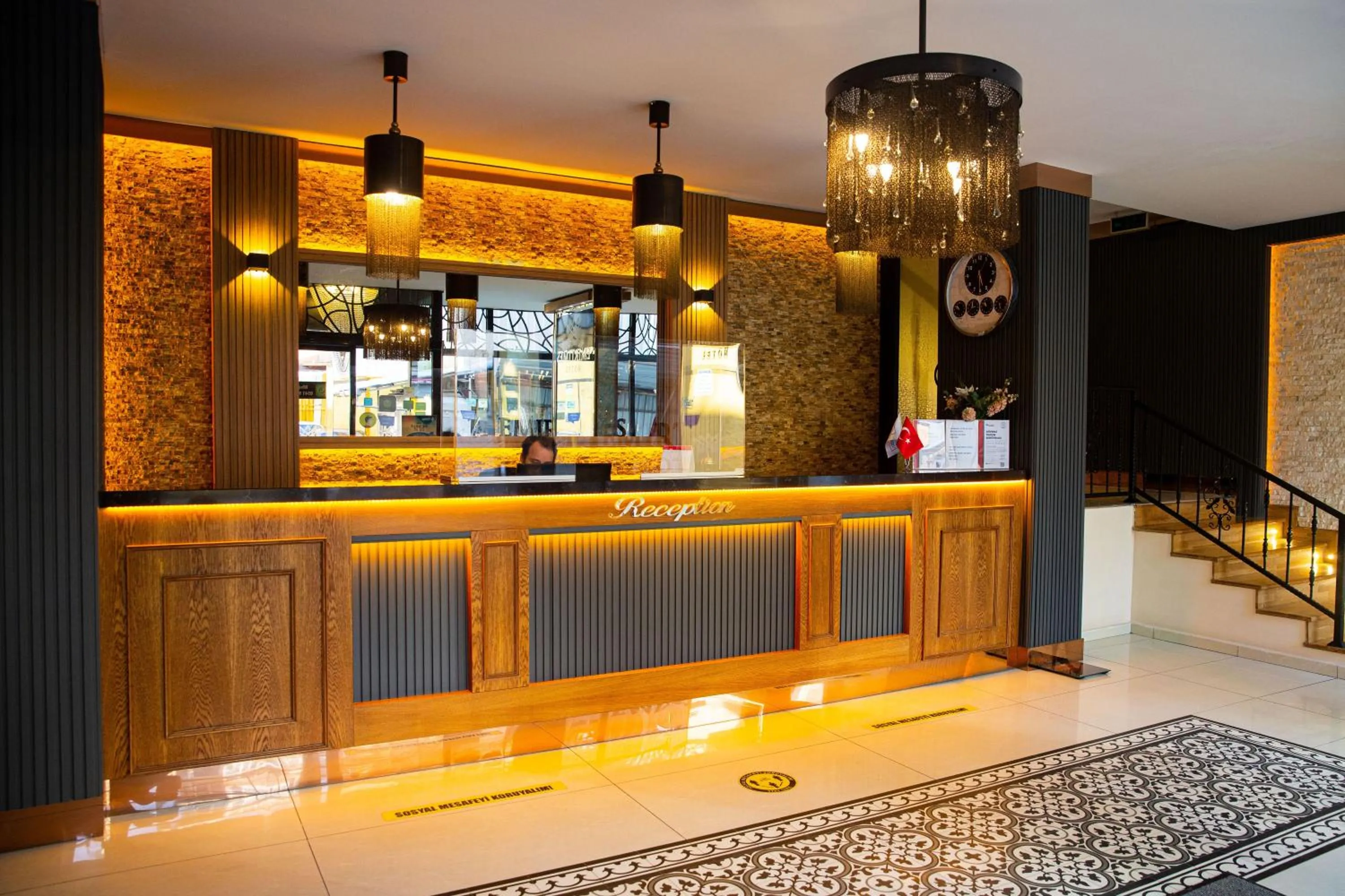 Lobby or reception in Emirtimes Hotel Kadıköy