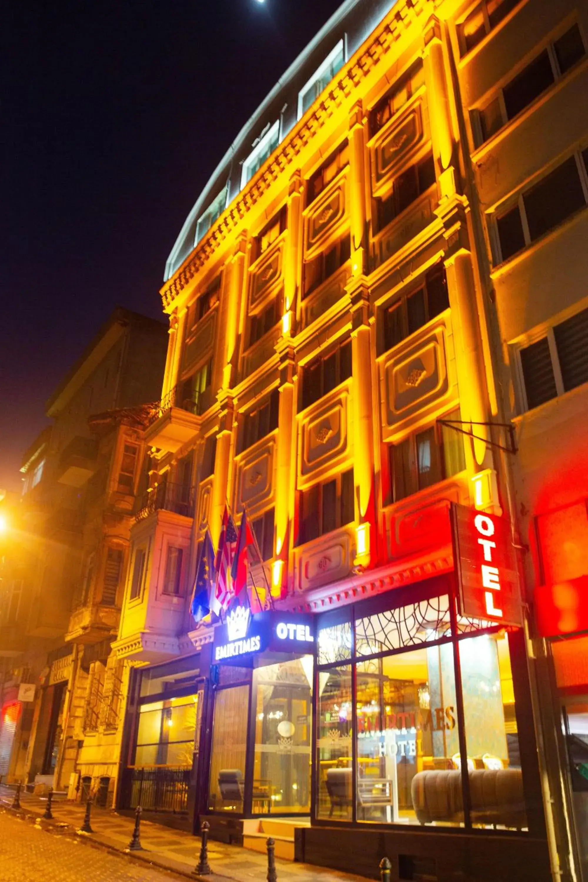 Property building in Emirtimes Hotel Kadıköy Property building in Emirtimes Hotel Kadıköy