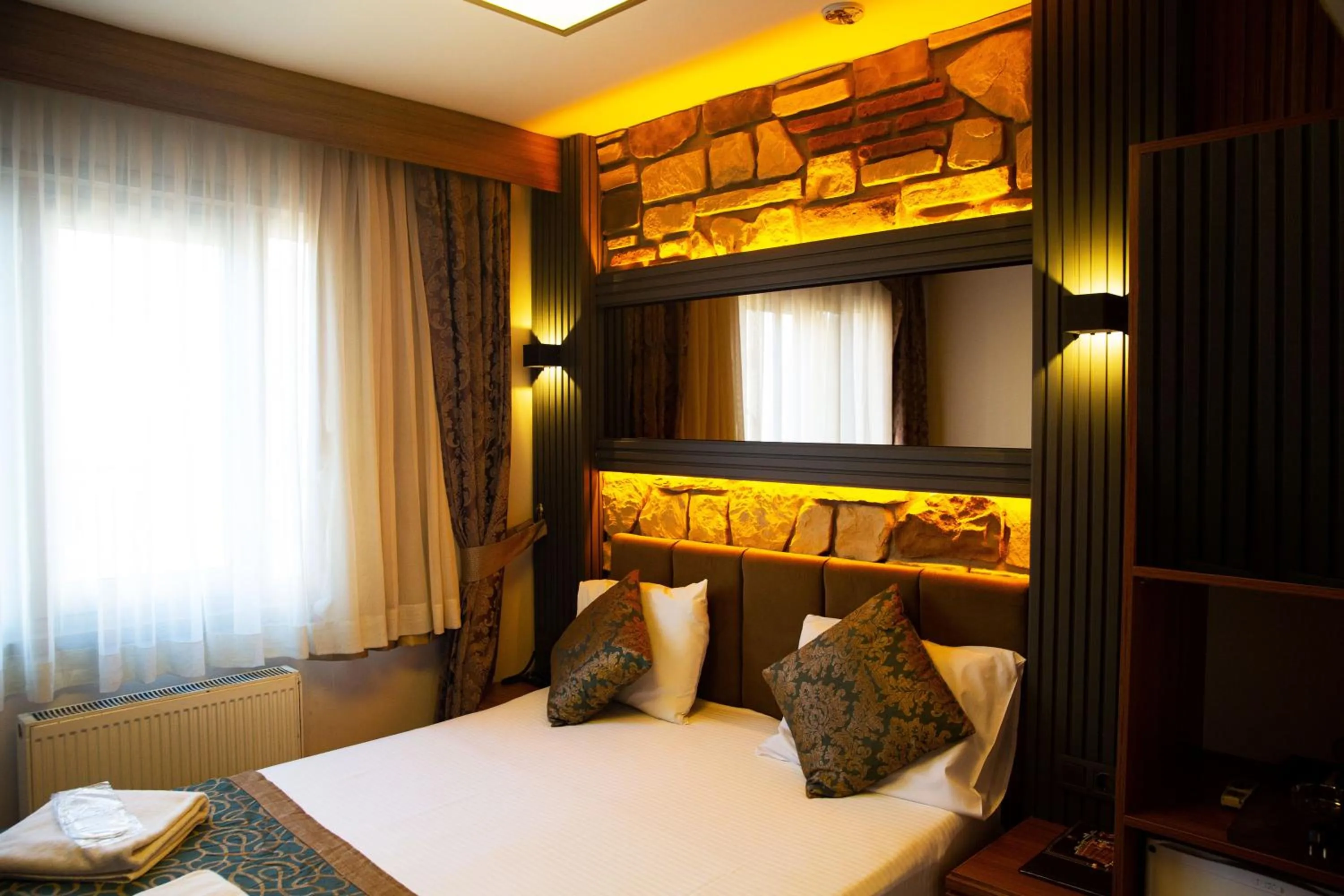 Massage, Bed in Emirtimes Hotel Kadıköy