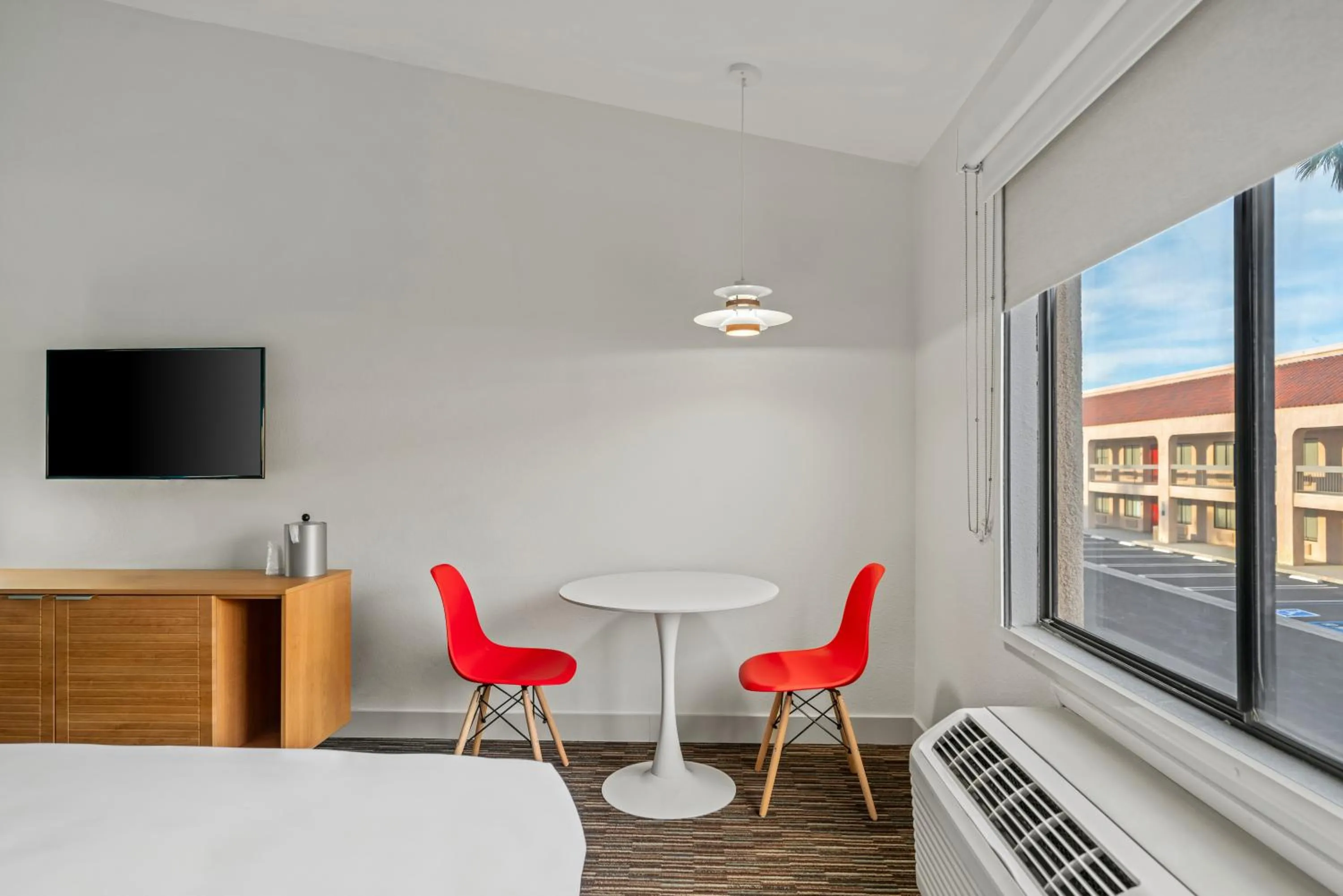 Bedroom in Signature Indio I-10 Coachella Valley by Sonesta