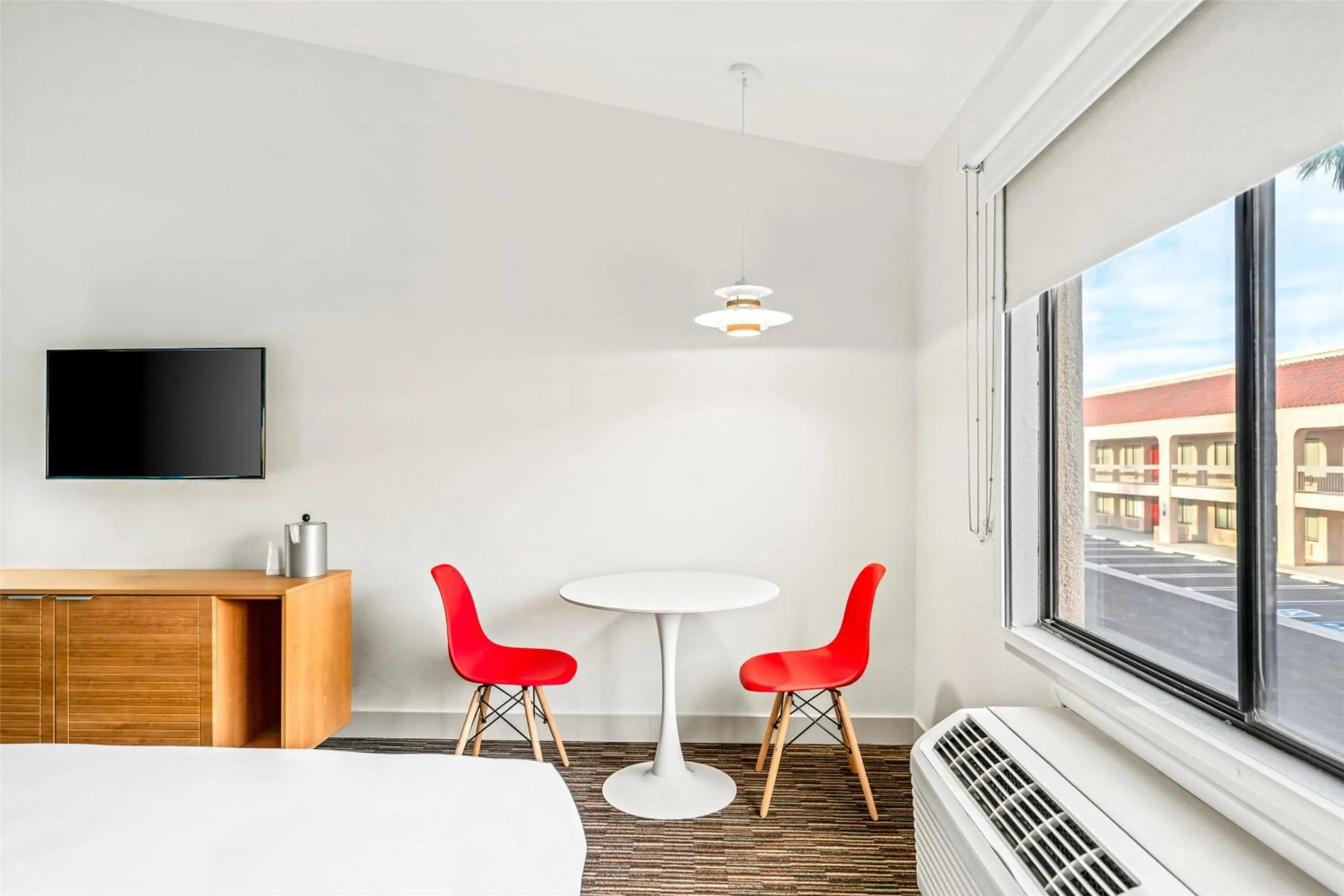 Bedroom in Signature Indio I-10 Coachella Valley by Sonesta