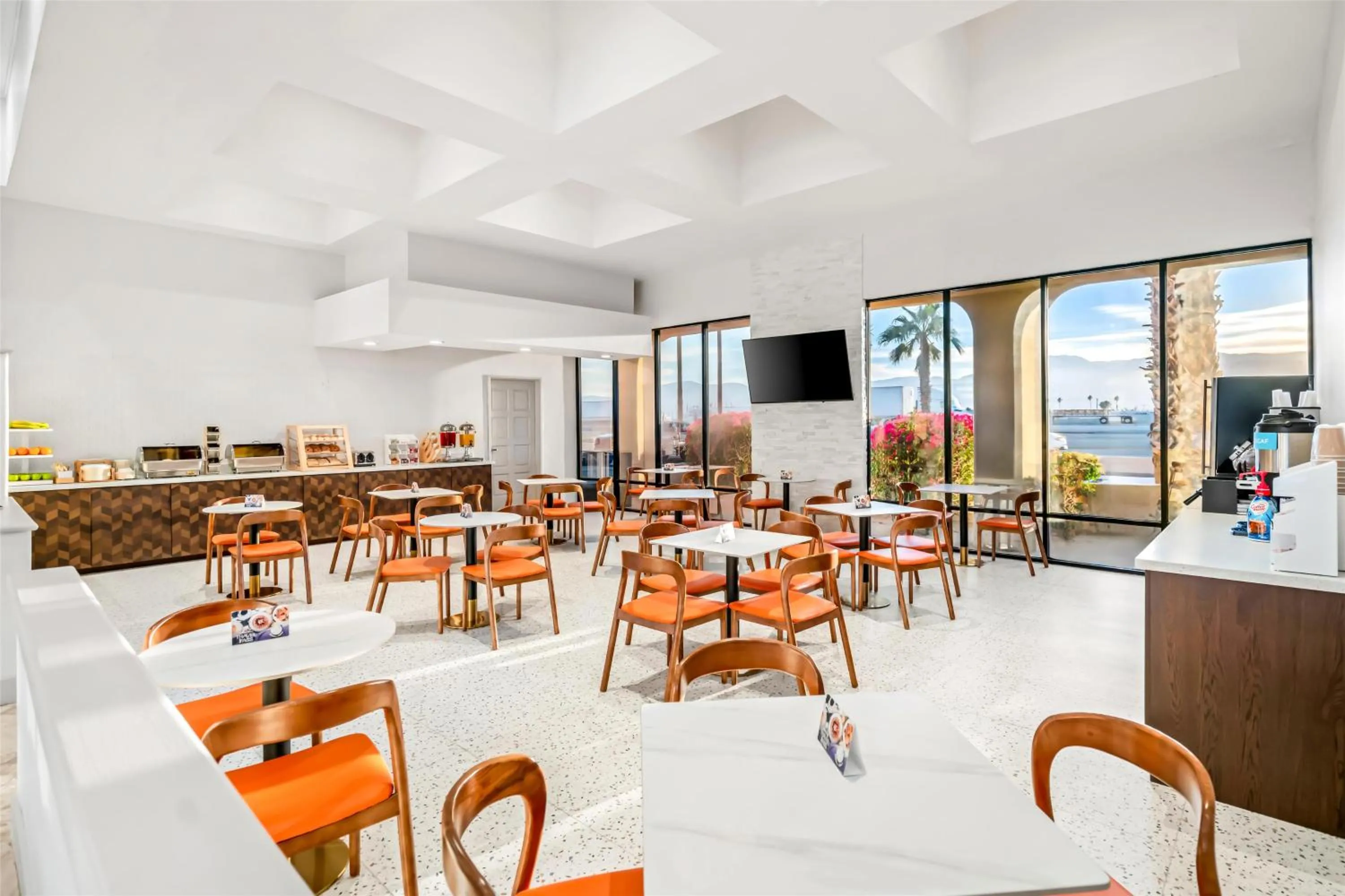 Restaurant/places to eat in Signature Indio I-10 Coachella Valley by Sonesta