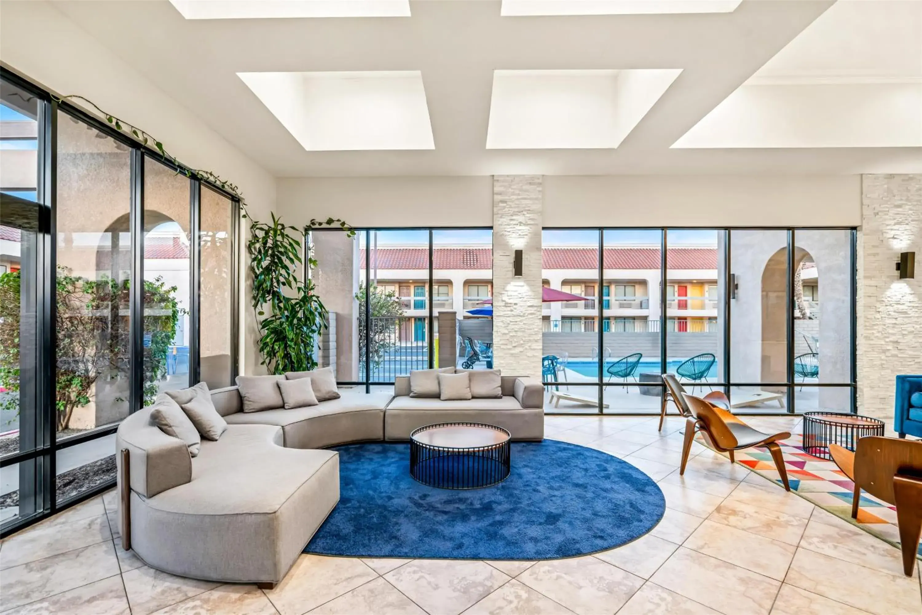 Lobby or reception in Signature Indio I-10 Coachella Valley by Sonesta Lobby or reception in Signature Indio I-10 Coachella Valley by Sonesta