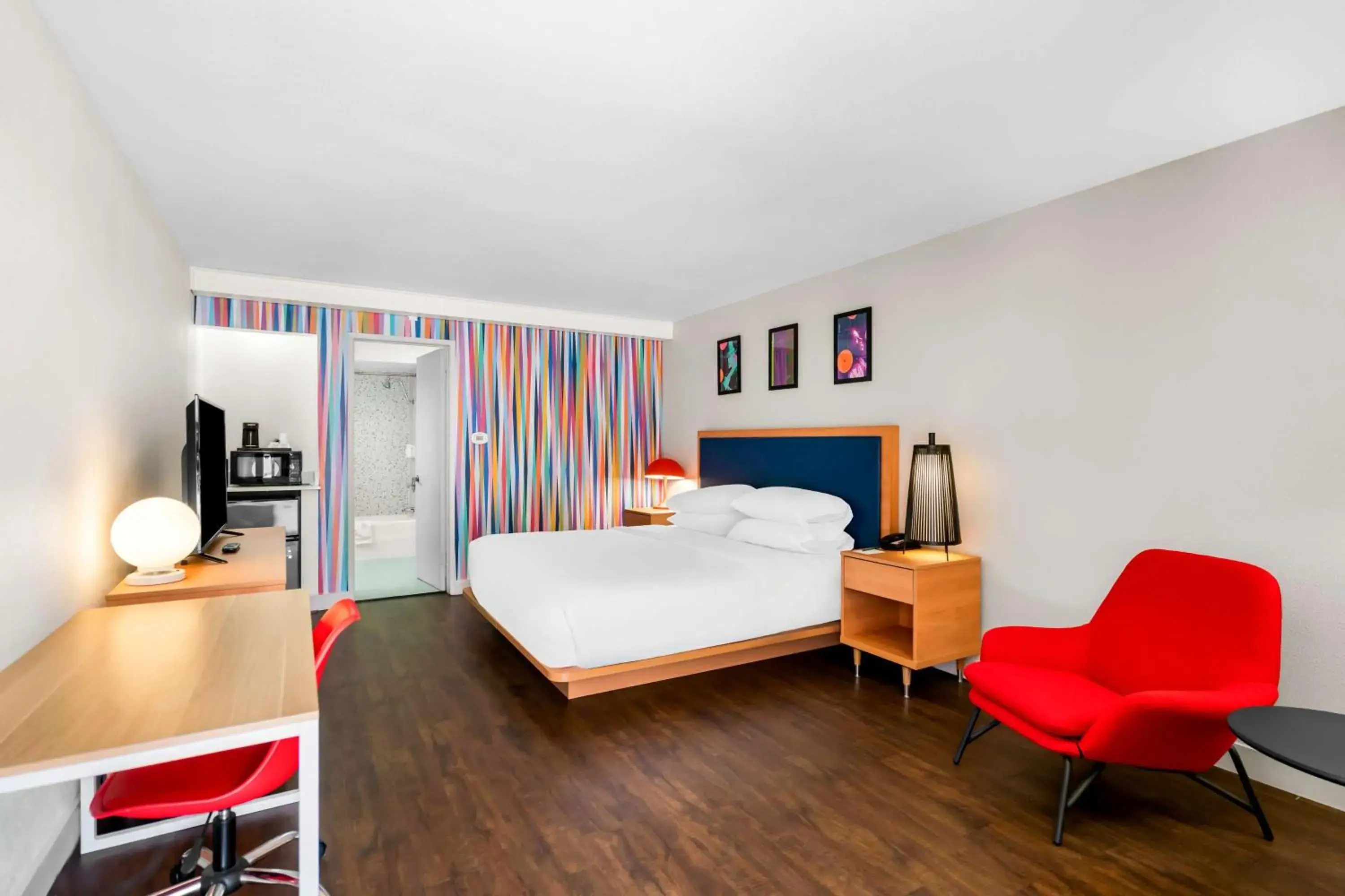 Bedroom, Bed in Signature Indio I-10 Coachella Valley by Sonesta Bedroom, Bed in Signature Indio I-10 Coachella Valley by Sonesta